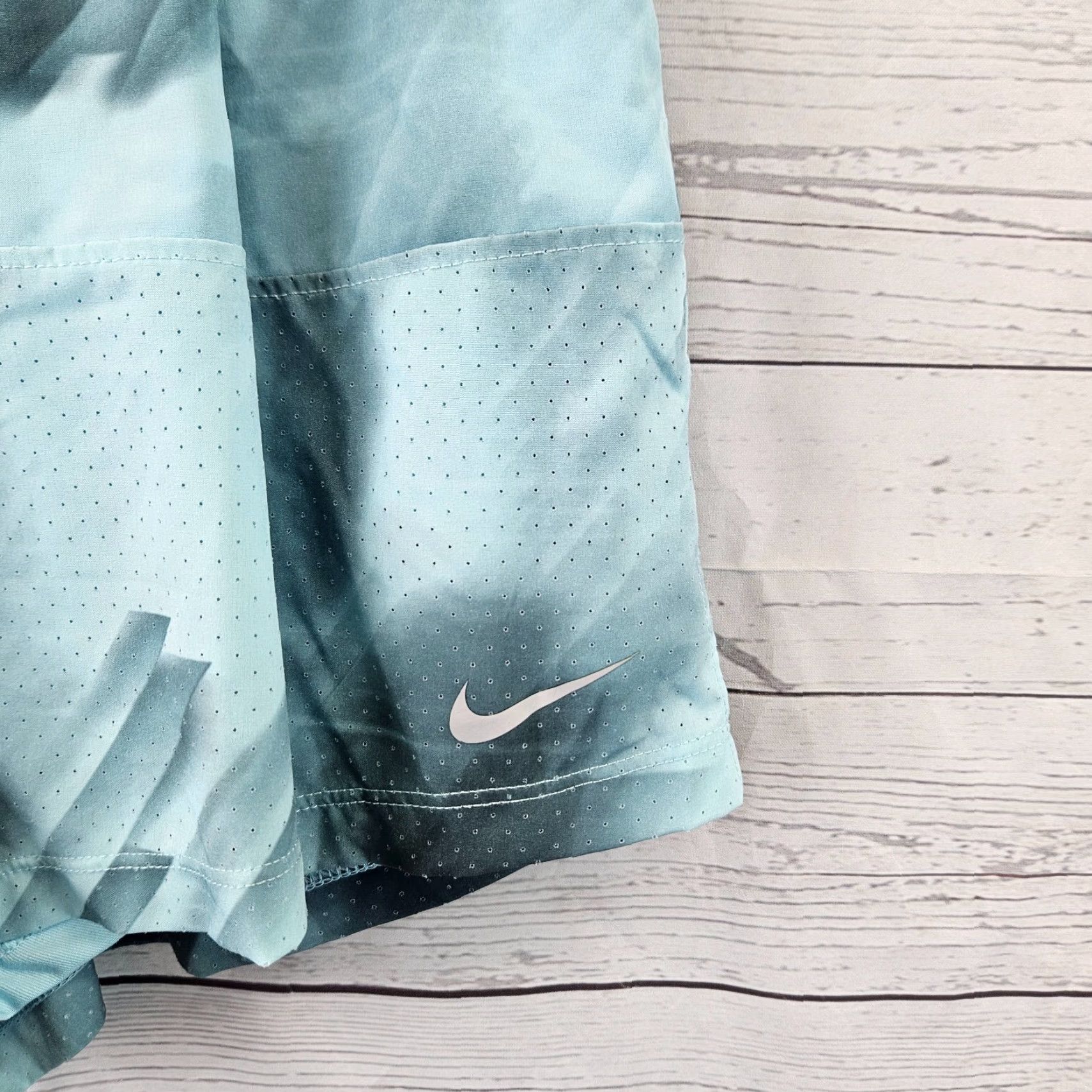 Nike Nike Dri-Fit Womens Shorts Sz M Blue High Rise Pull On Athletic Shorts 2.5in Inseam Womens Nike Dri-Fit Shorts Size 32" / US 10 / IT 46 - 2 Thumbnail