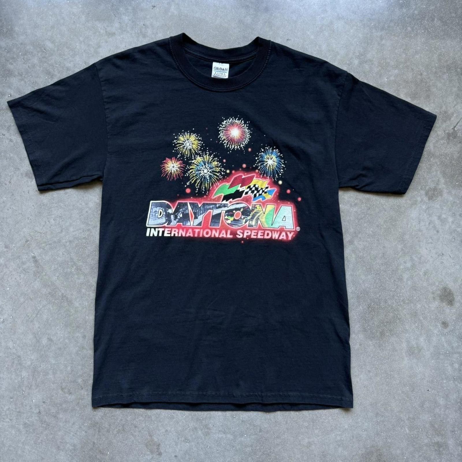Gildan Glow In The Dark Daytona International Speedway Fireworks Size US L / EU 52-54 / 3 - 1 Thumbnail
