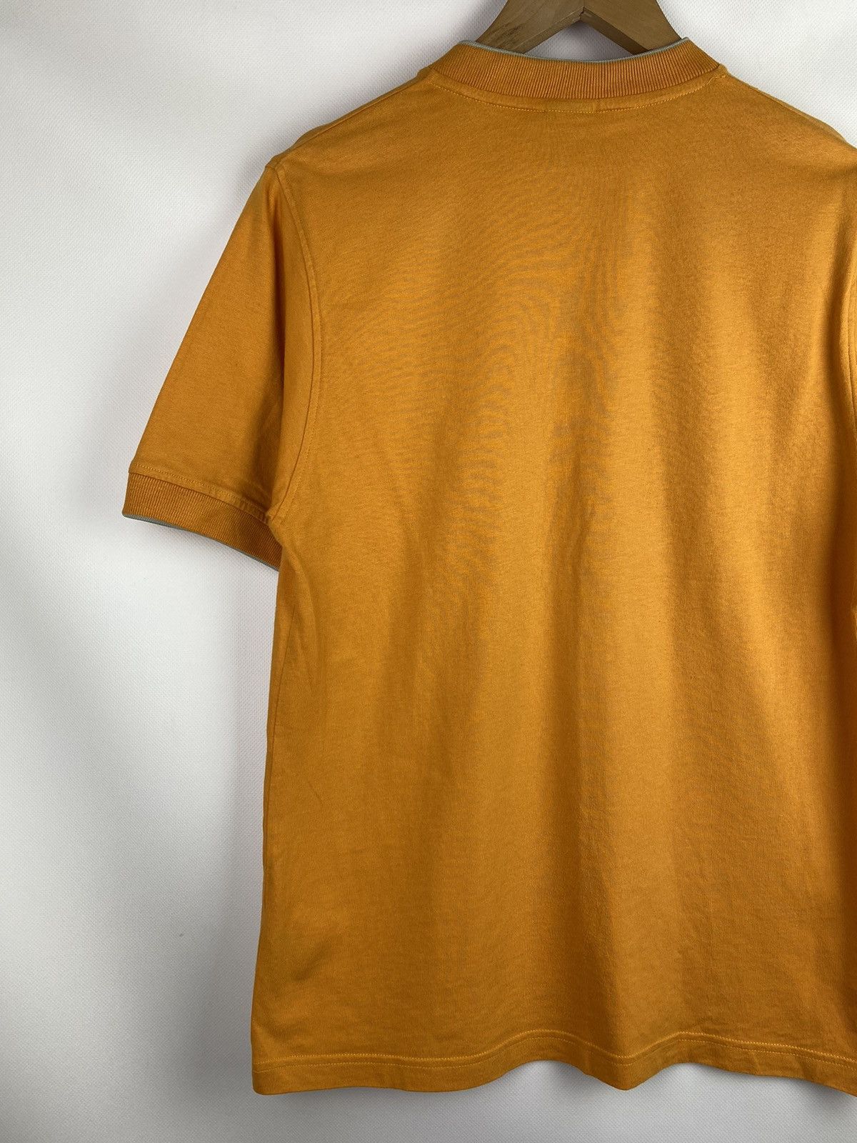 Vintage Nike vintage Y2K center logo swoosh men’s t shirt size S Size US S / EU 44-46 / 1 - 11 Thumbnail