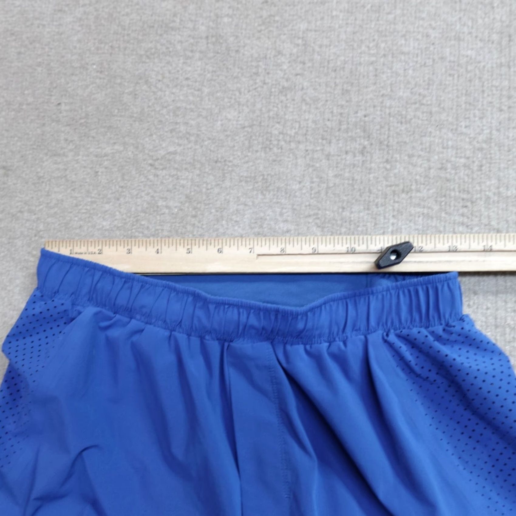 Lululemon Lululemon Shorts Men S Blue Solid Lined 5.5" Inseam Lite Speed Running LM7A35S Size US 29 - 7 Thumbnail