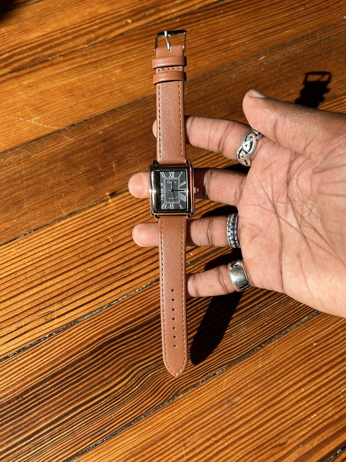 Vintage Vintage 90s vintage retro luxury style quartz leather watch Size ONE SIZE - 1 Thumbnail