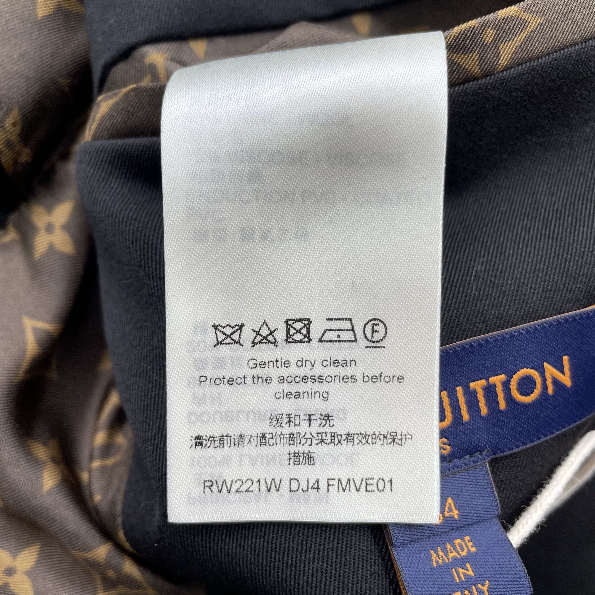 Louis Vuitton LOUIS VUITTON Women's Lapel Single-Button Blazer Black 34 Size XS / US 0-2 / IT 36-38 - 6 Thumbnail