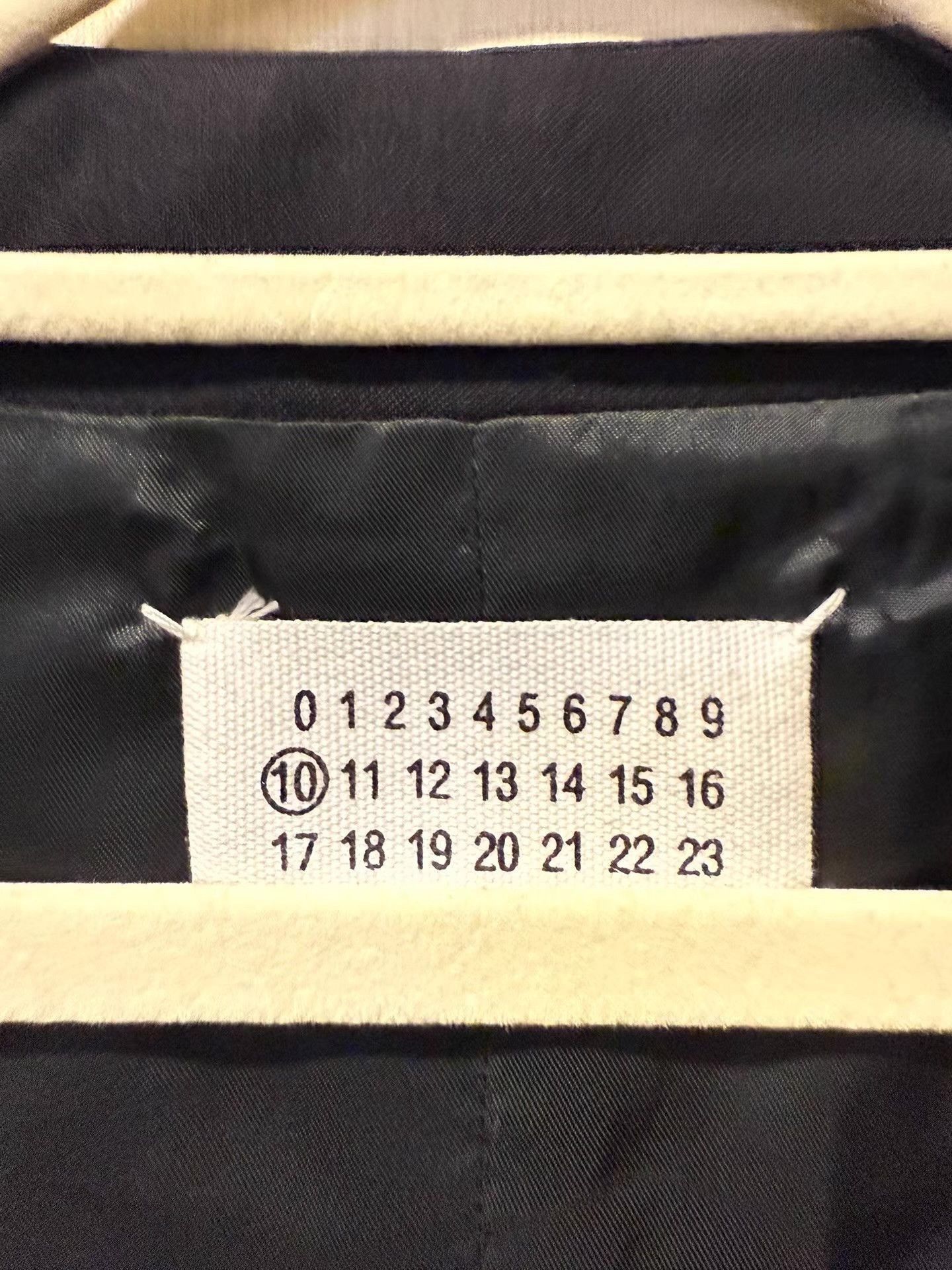 Maison Margiela Black Sleeveless Outerwear Vest Size US L / EU 52-54 / 3 - 2 Thumbnail