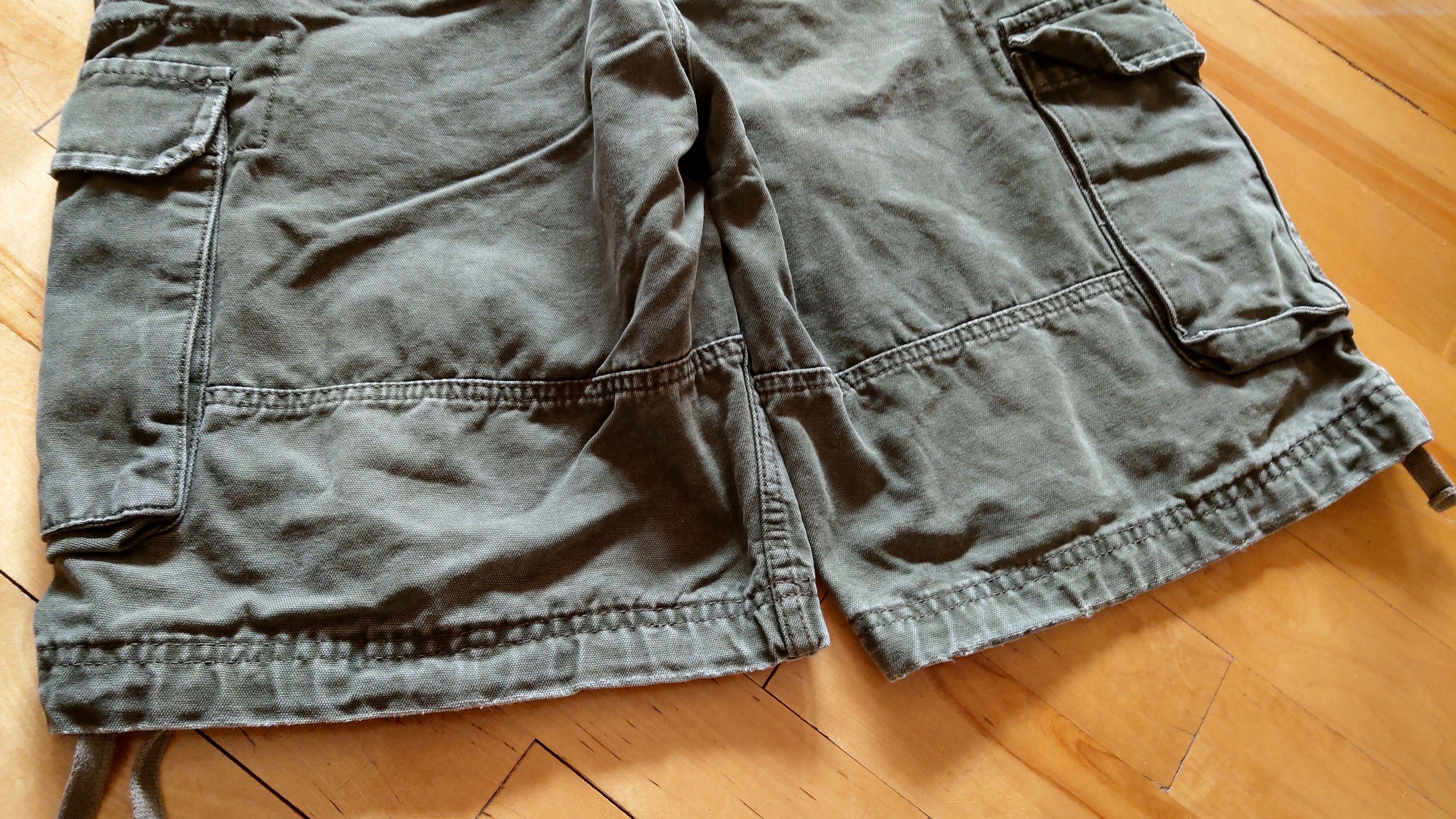Band Tees Unique TRIVIUM Pants Shorts Cargo Jorts Metal goth opium Alt Size US 33 - 5 Thumbnail