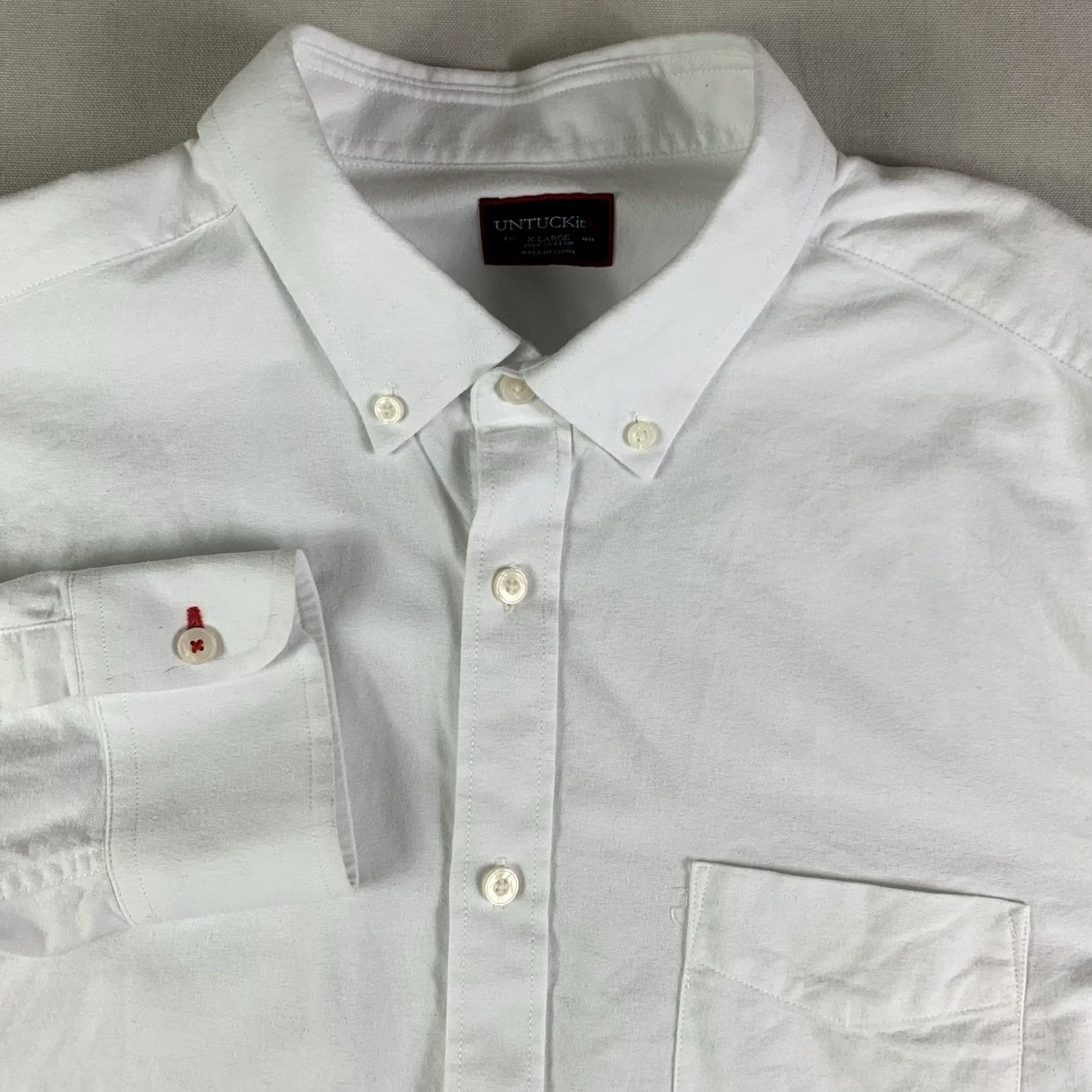 UNTUCKit UNTUCKit Button-Down Shirt Mens XL White Oxford Cotton Long Sleeve Button-Up Classic No N/A Size US XL / EU 56 / 4 - 2 Thumbnail