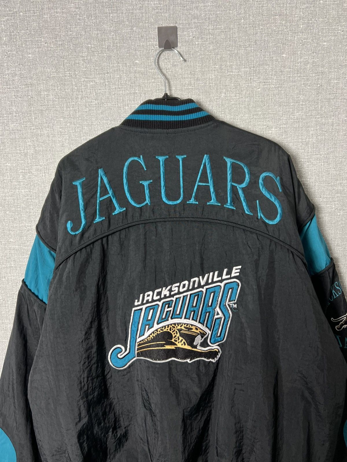 Starter RARE JACKSONVILLE JAGUARS NUTMEG CAMPRI NYLON BOMBER JACKET Size US XL / EU 56 / 4 - 18 Thumbnail