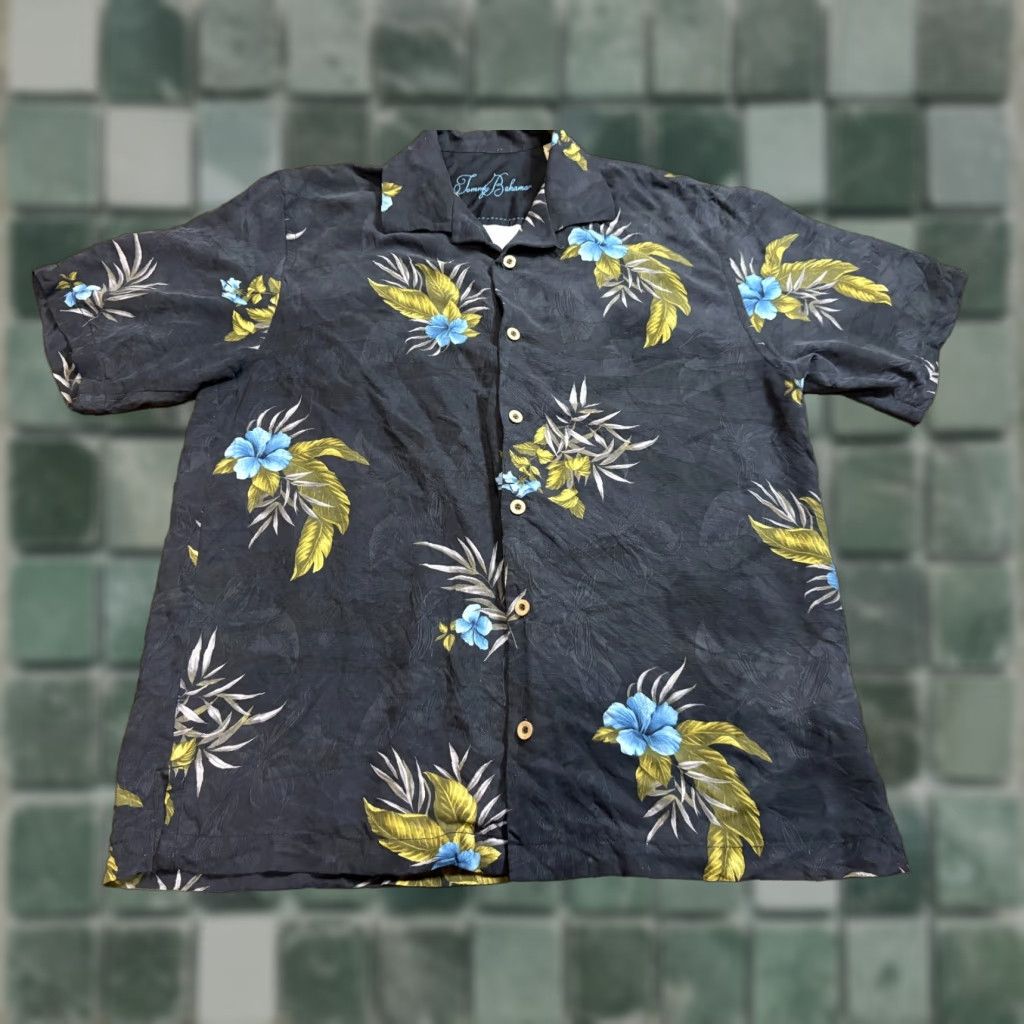 Tommy Bahama Tommy Bahama Shirt L Button-Up Hawaiian Black Floral Silk, Short Sleeve, Casual Mens Size US L / EU 52-54 / 3 - 1 Thumbnail