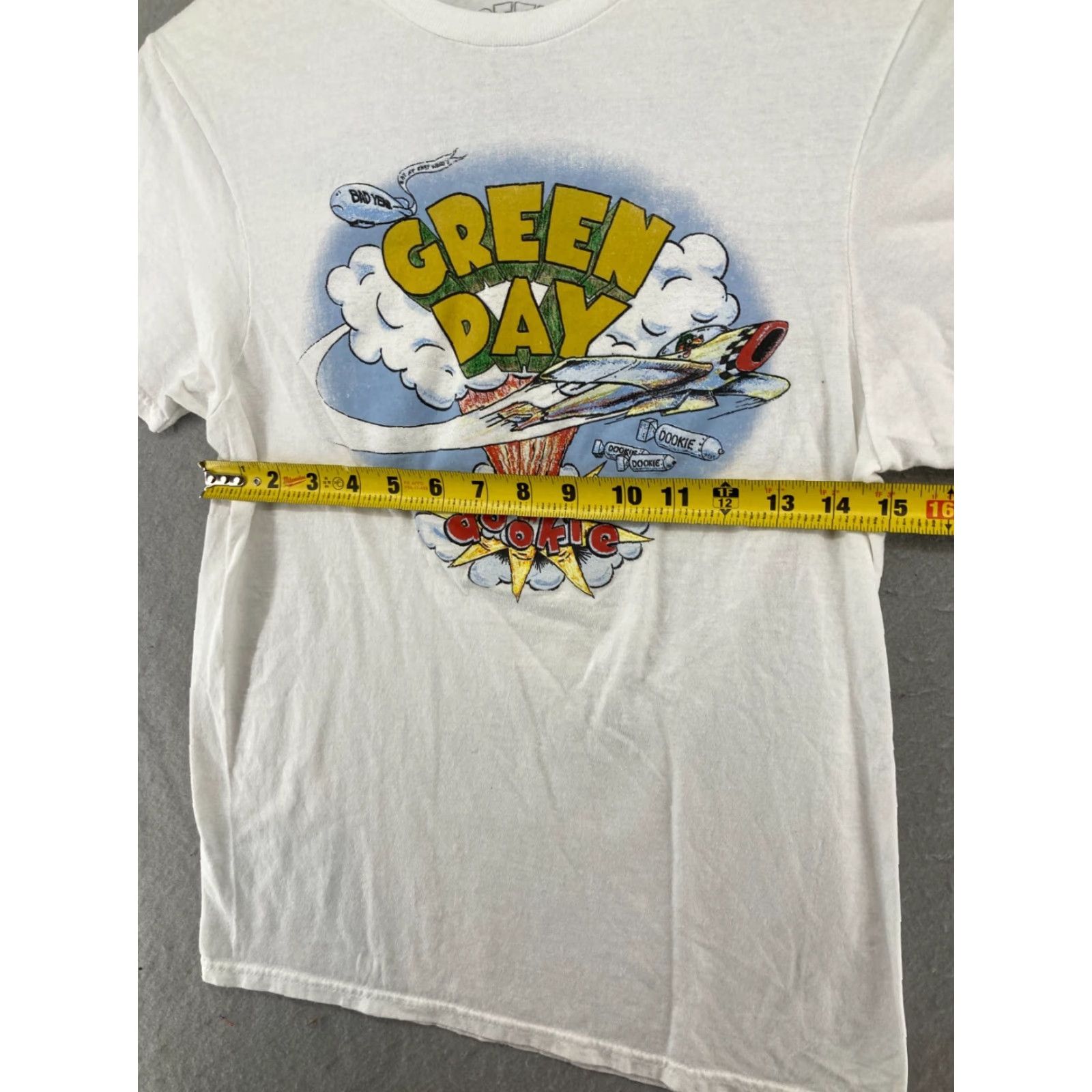 Vintage VINTAGE: Green Day T-Shirt Mens Small White Dookie Airplane Bombs Shirt Size US S / EU 44-46 / 1 - 3 Thumbnail