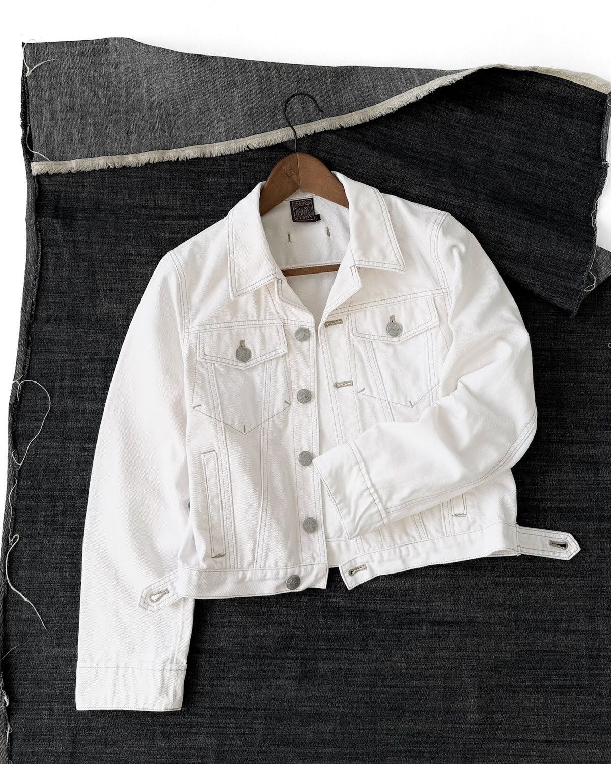 Jean Paul Gaultier VINTAGE90s JEAN PAUL GAULTIER OFF WHITE CROPPED DENIM JACKET Size S / US 4 / IT 40 - 8 Thumbnail