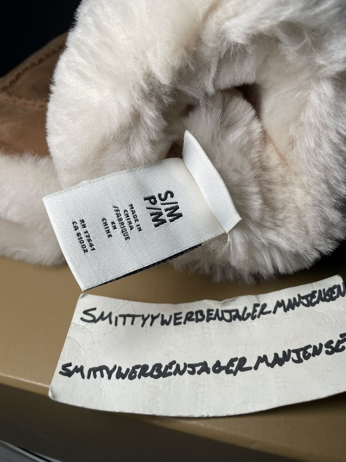 Palace × Ugg Palace x UGG Sheepskin Mitten Size ONE SIZE - 11 Thumbnail