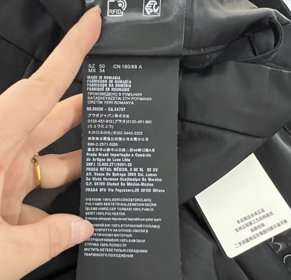Prada Prada Black Nylon Trousers J41 Size US 34 / EU 50 - 4 Thumbnail