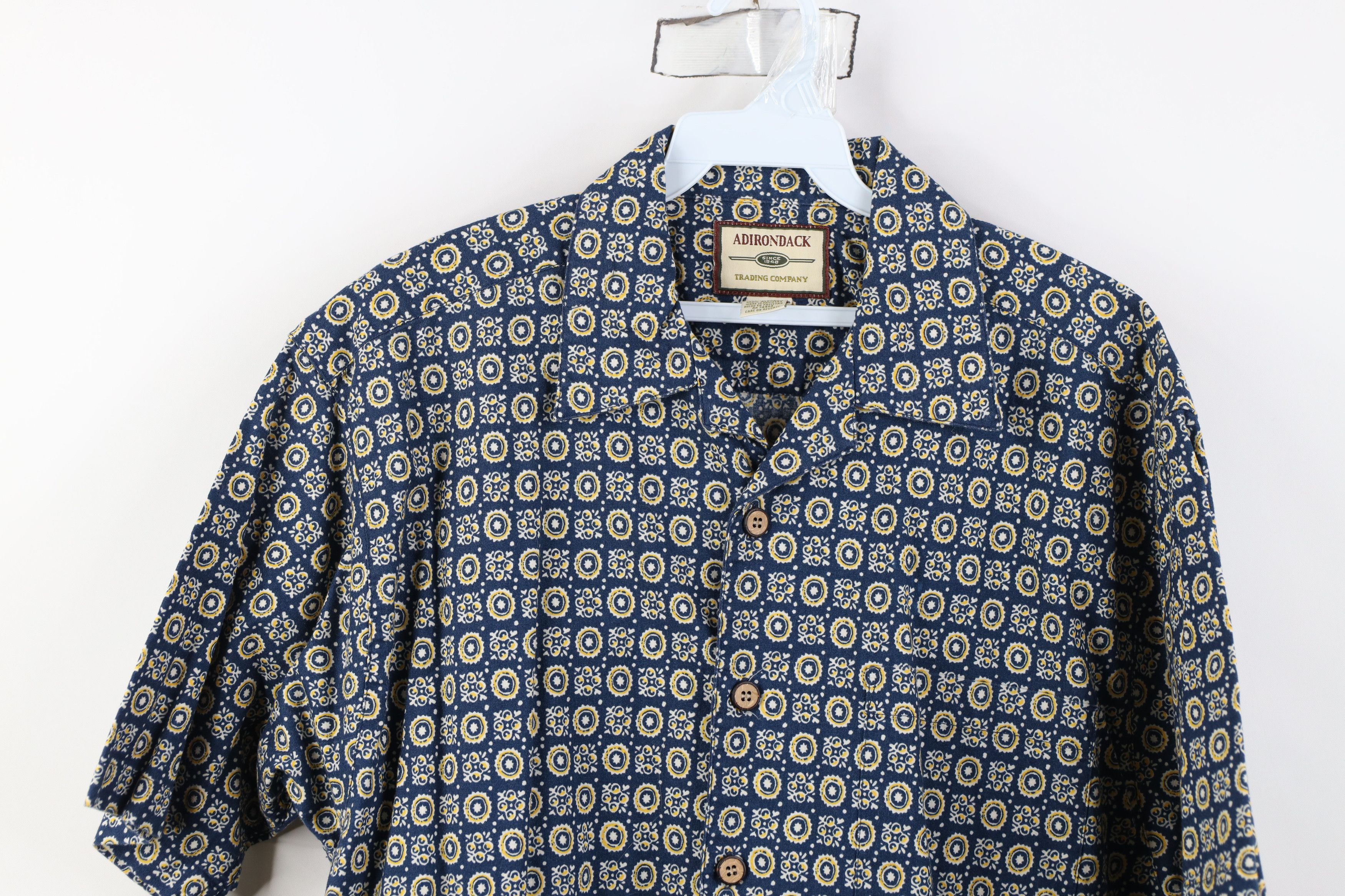 Vintage Vintage 90s Streetwear Geometric Baggy Collared Button Shirt Size US M / EU 48-50 / 2 - 2 Thumbnail