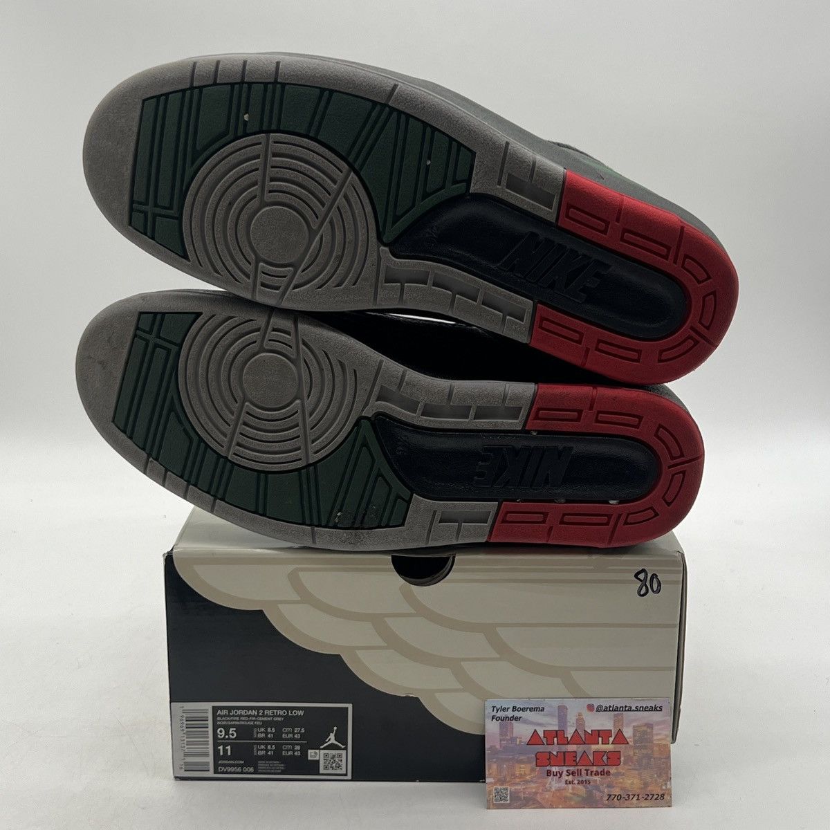 Jordan Brand Air Jordan 2 low Christmas Size US 9.5 / EU 42-43 - 8 Thumbnail
