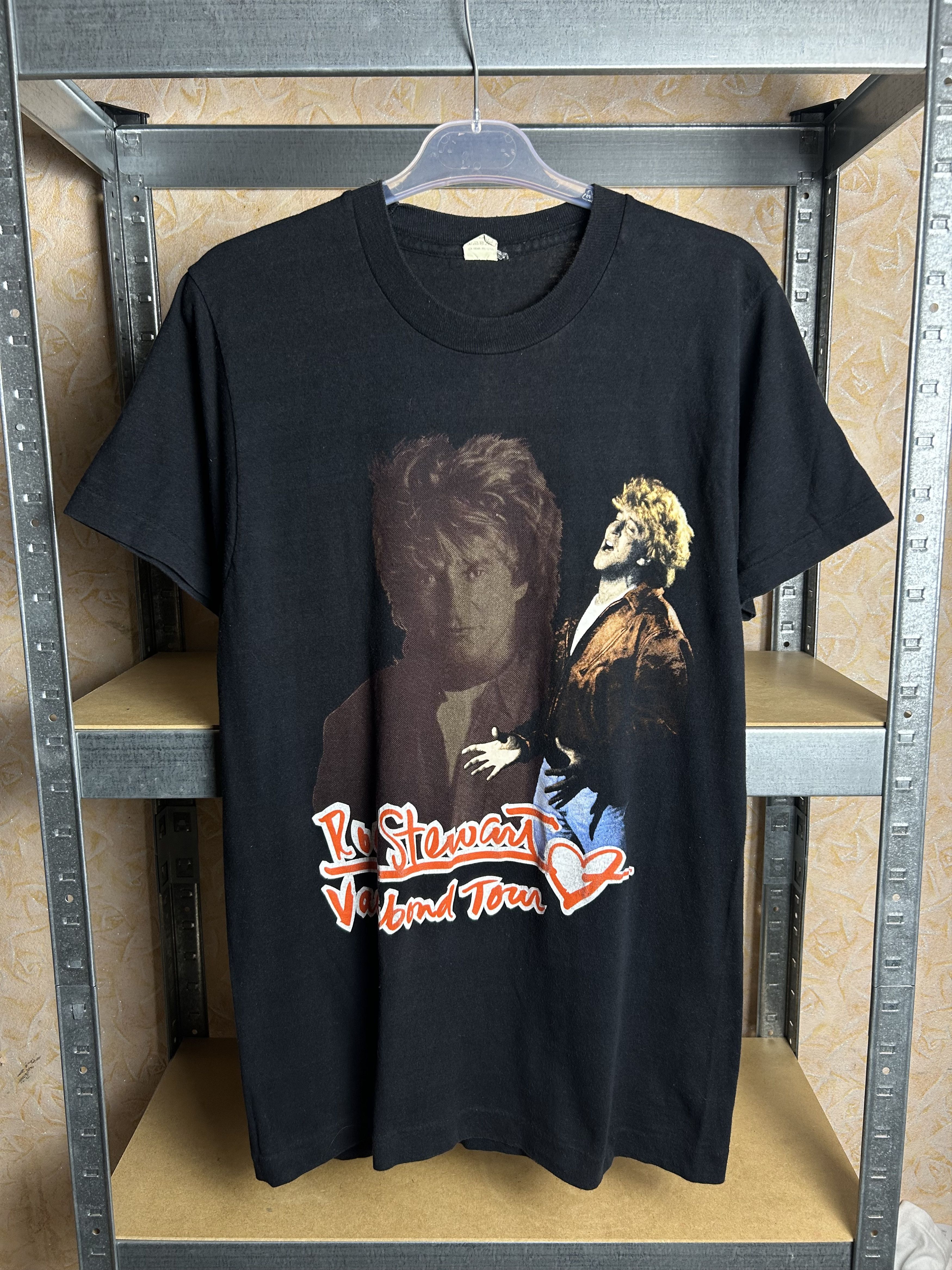 Band Tees Vintage 90s Rod Stewart Vagabond Heart Tour T-shirt Size US L / EU 52-54 / 3 - 1 Thumbnail