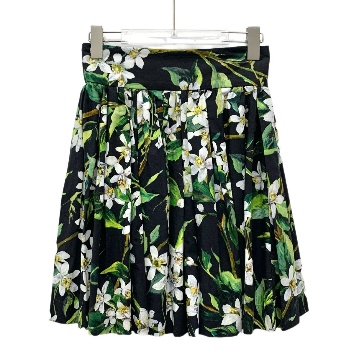 Dolce & Gabbana Dolce & Gabbana All-over Floral Print Mini Skirt K26WX Size 26" / US 2 / IT 38 - 1 Thumbnail