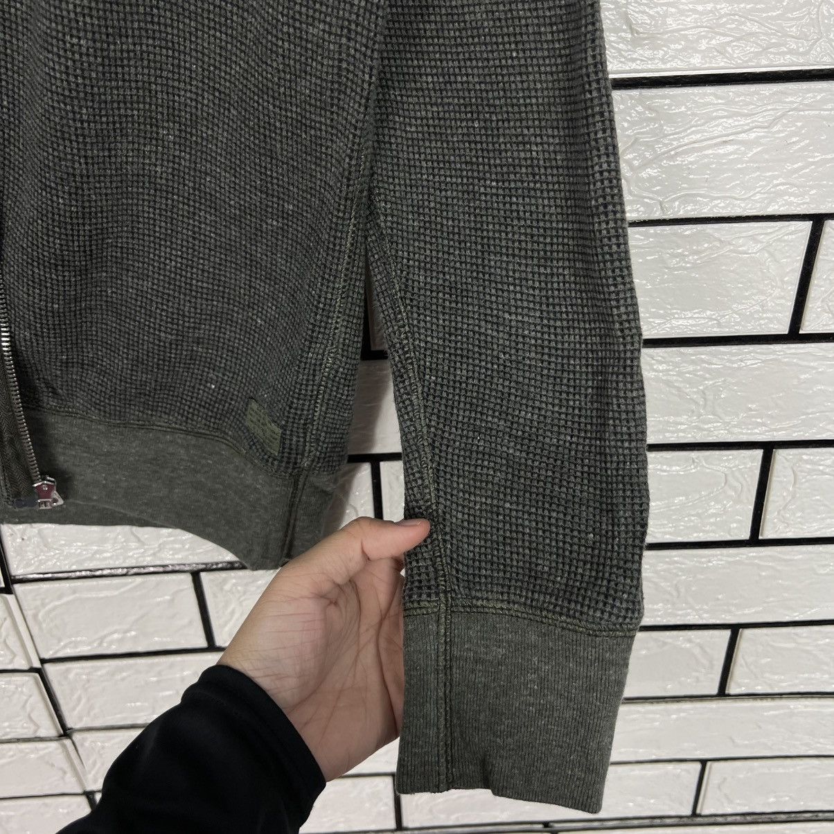 Diesel DIESEL Waffle Pattern Stand Collar Sweater Jacket #4082-C186 Size US S / EU 44-46 / 1 - 8 Thumbnail