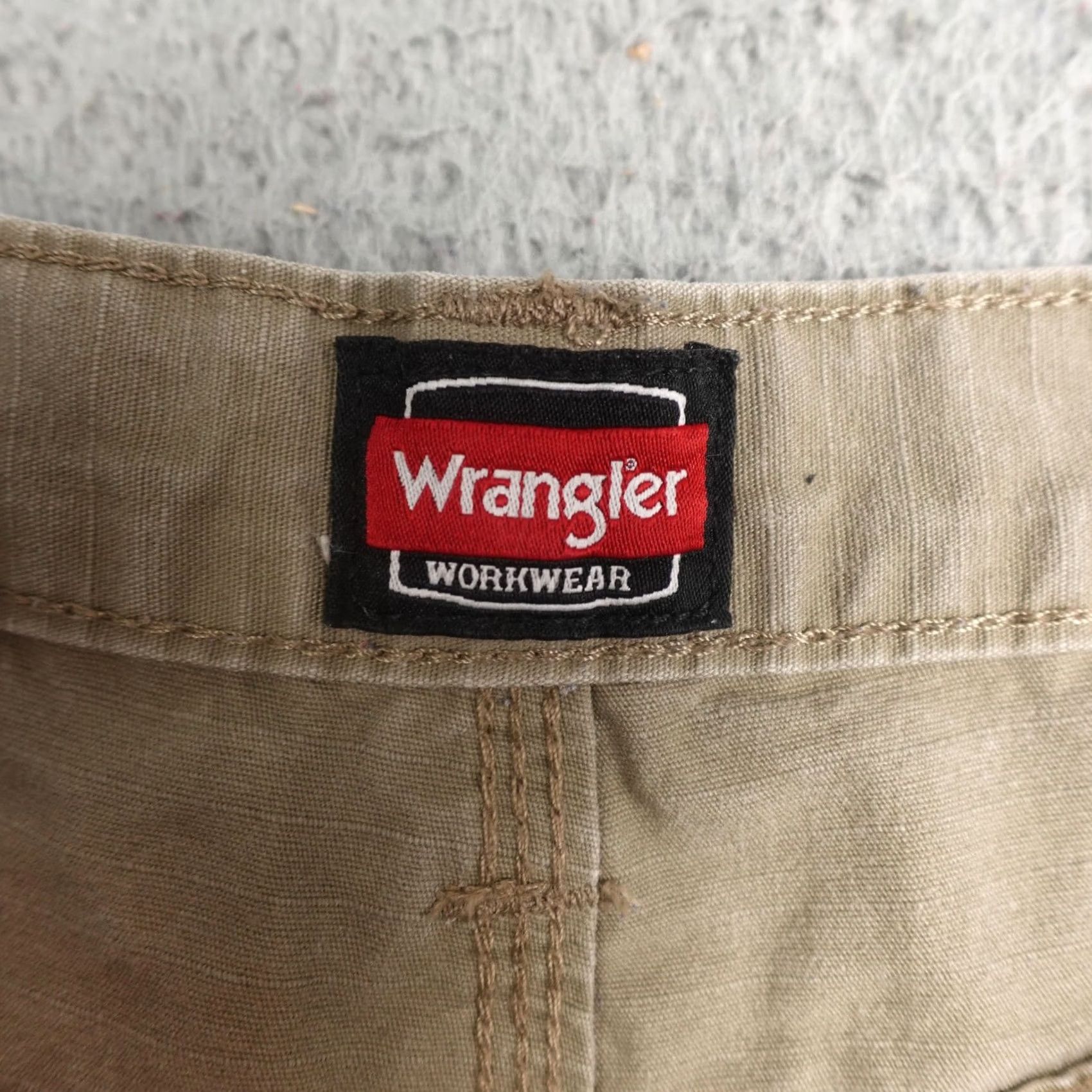 Wrangler Wrangler Cargo Shorts Mens 34 Beige Workwear Pockets Khaki Size US 34 / EU 50 - 3 Thumbnail