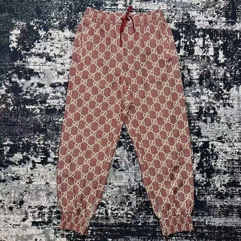 Gucci Gucci Size XS Red full print, side stripes, mulberry silk, Size US 29 - 1 Thumbnail