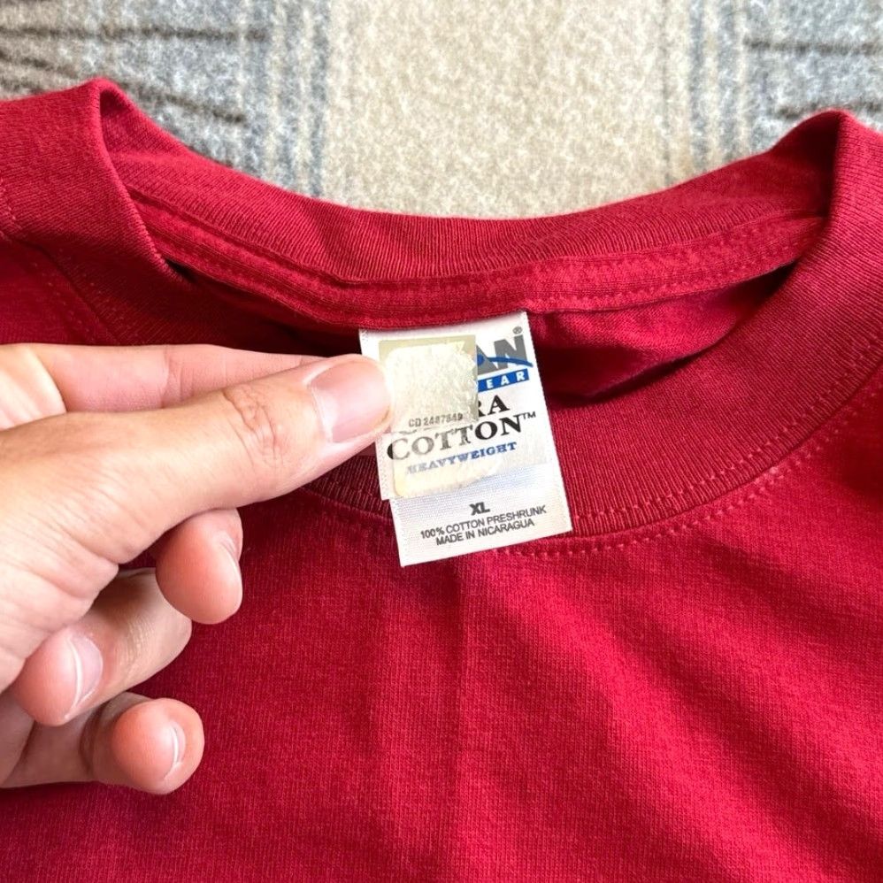 Gildan VINTAGE Kentucky Derby Churchill Downs 2005 T-Shirt XL Red Gildan Men Racing Horses Y2K Size US XL / EU 56 / 4 - 3 Thumbnail