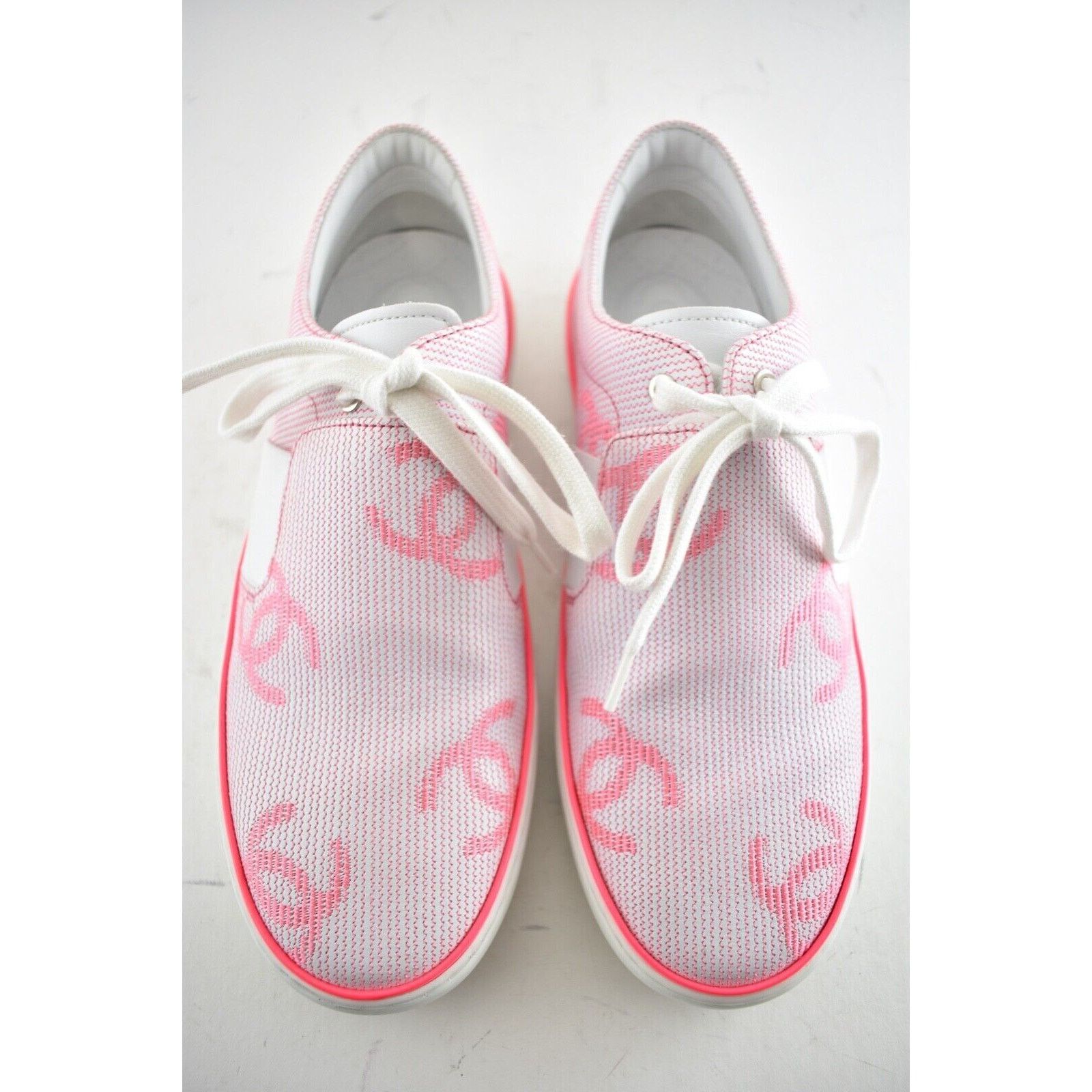 Chanel 18P CC Slip On Lace Up Flat Runner Trainer Sneaker 38.5 Size US 8.5 / IT 38.5 - 5 Thumbnail