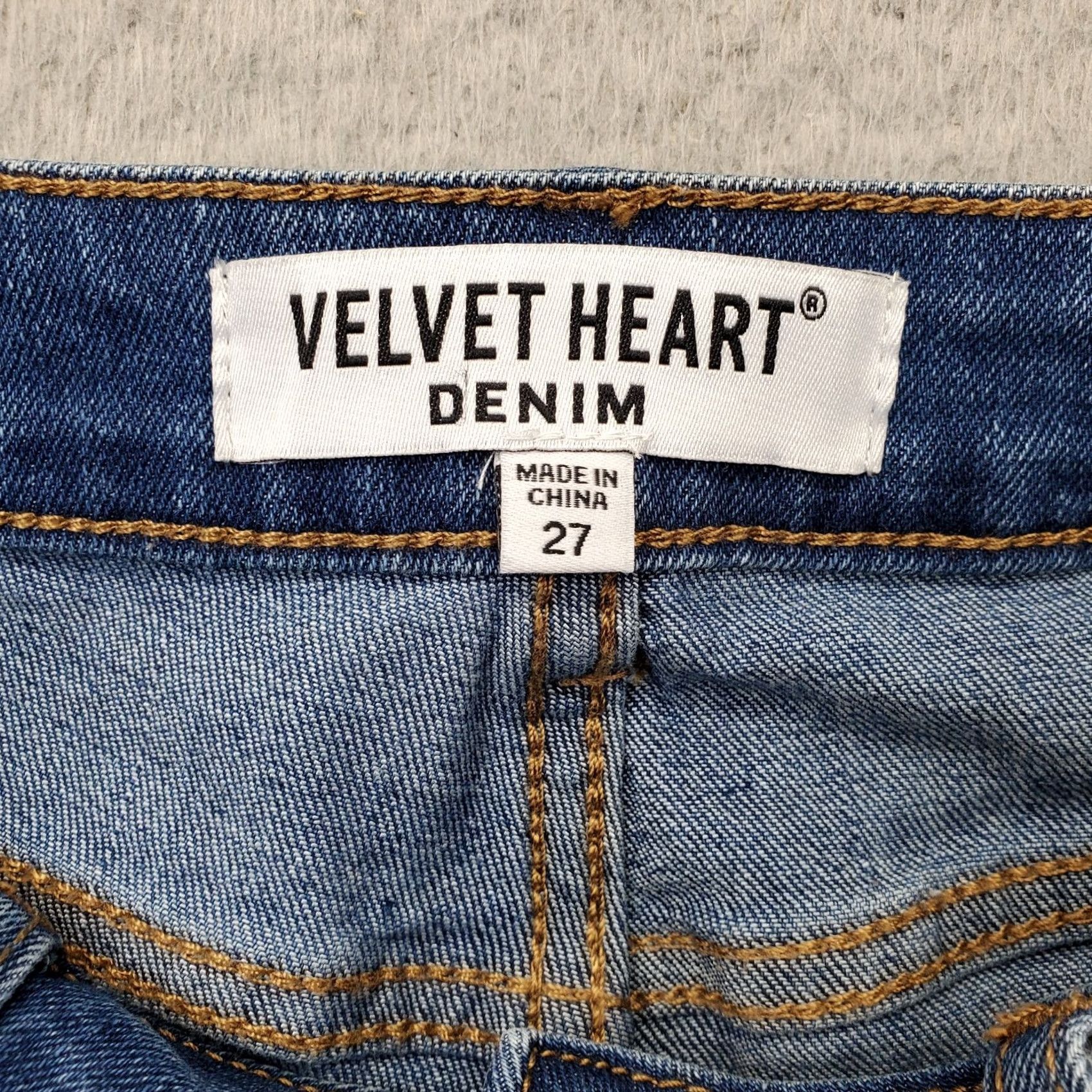 Velvet Velvet Heart Womens Jeans 27 Blue Denim Button Fly High Rise Skinny Ankle Shorts? Size 27" / US 4 / IT 40 - 7 Thumbnail
