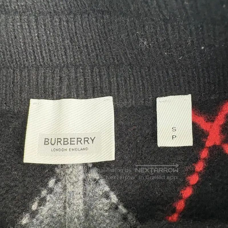 Burberry Burberry Women's Black Wool Shorts. Size 23" - 3 Thumbnail