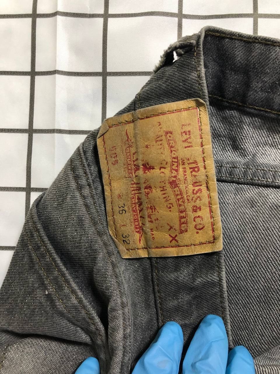 Levi's Vintage 90s Levis 505 Denim Jeans Made in USA Size US 36 / EU 52 - 14 Thumbnail