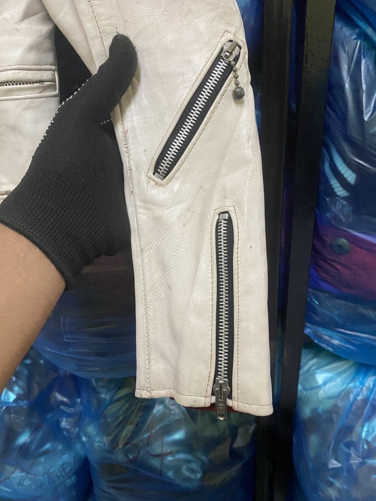 Genuine Leather Vintage Triple Six UK White Leather Biker Jacket - Size 32 Size US XS / EU 42 / 0 - 8 Thumbnail