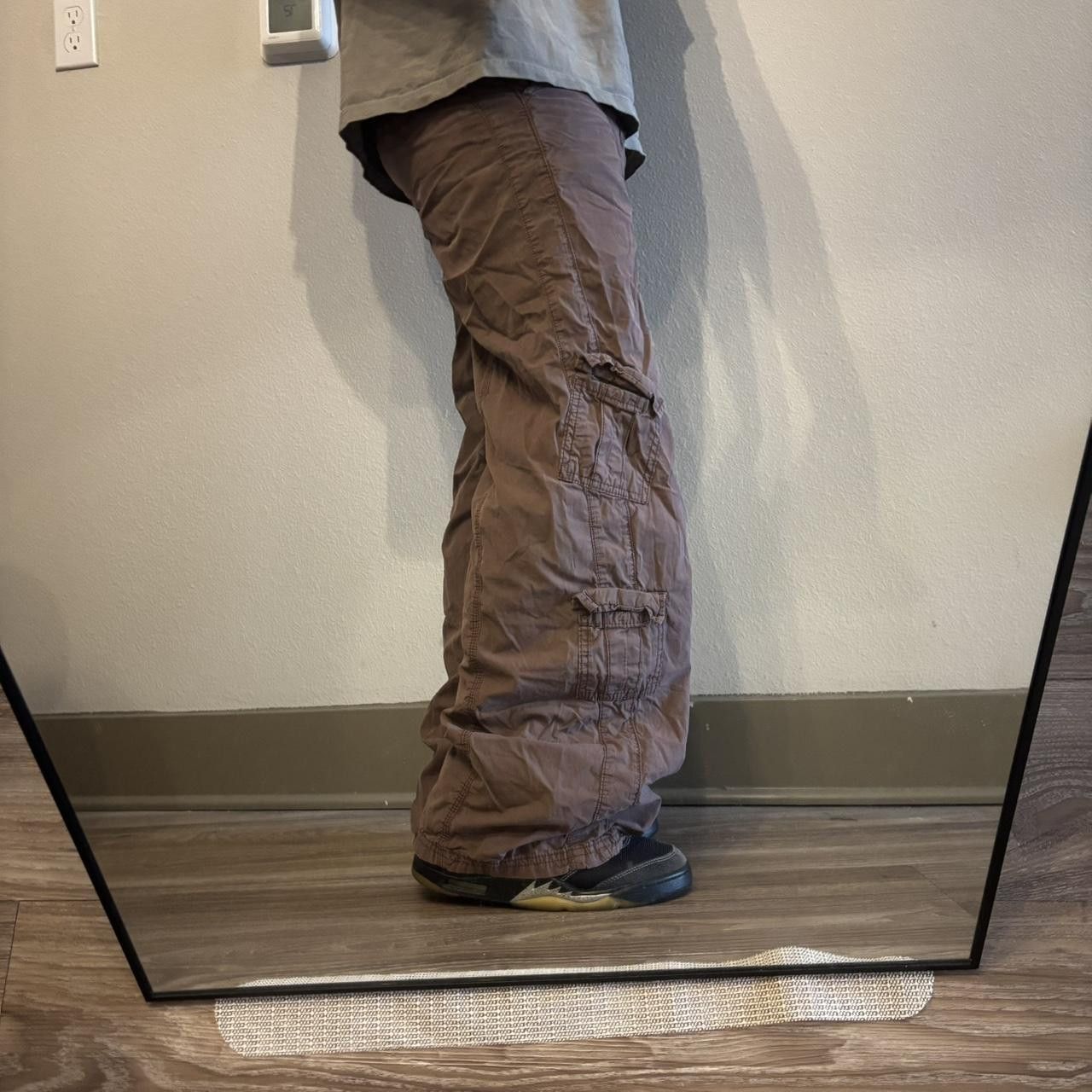 Vintage Crazy Vintage Y2K/2000s Baggy Brown Streetwear Skater Cargo Pants! 28x31 Size US 28 / EU 44 - 2 Thumbnail