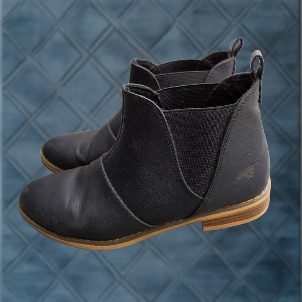 Vintage Rocket Dog Boots Womens 7.5 38 Black Synthetic Chelsea Ankle Booties Size US 8 / IT 38 - 1 Thumbnail