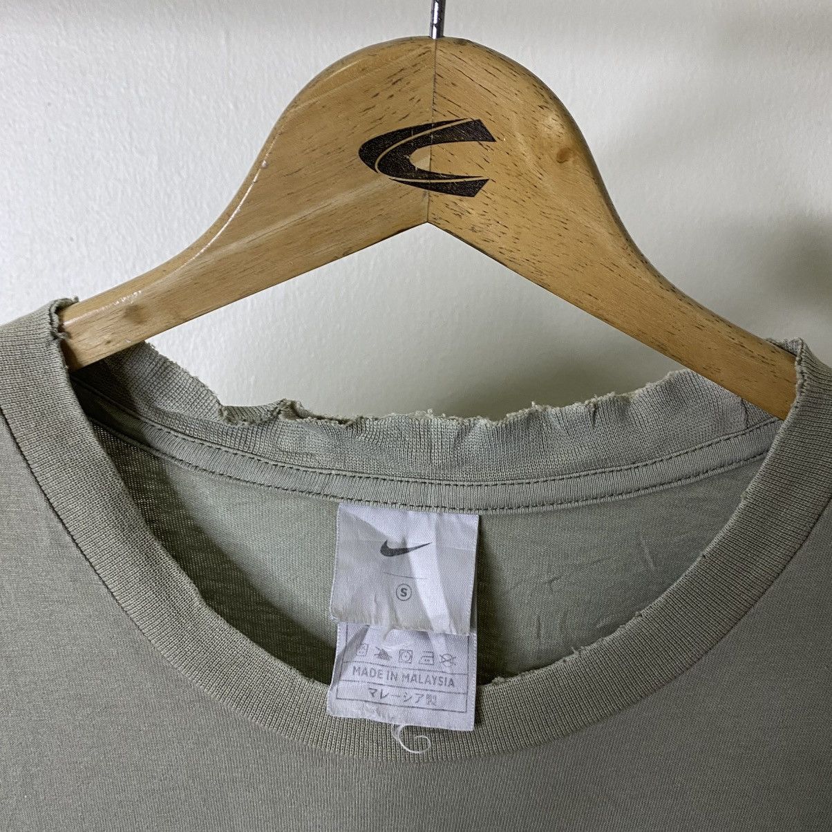Nike Vintage 2000s Nike Ancient Art Graphic T Shirt Size US L / EU 52-54 / 3 - 3 Thumbnail