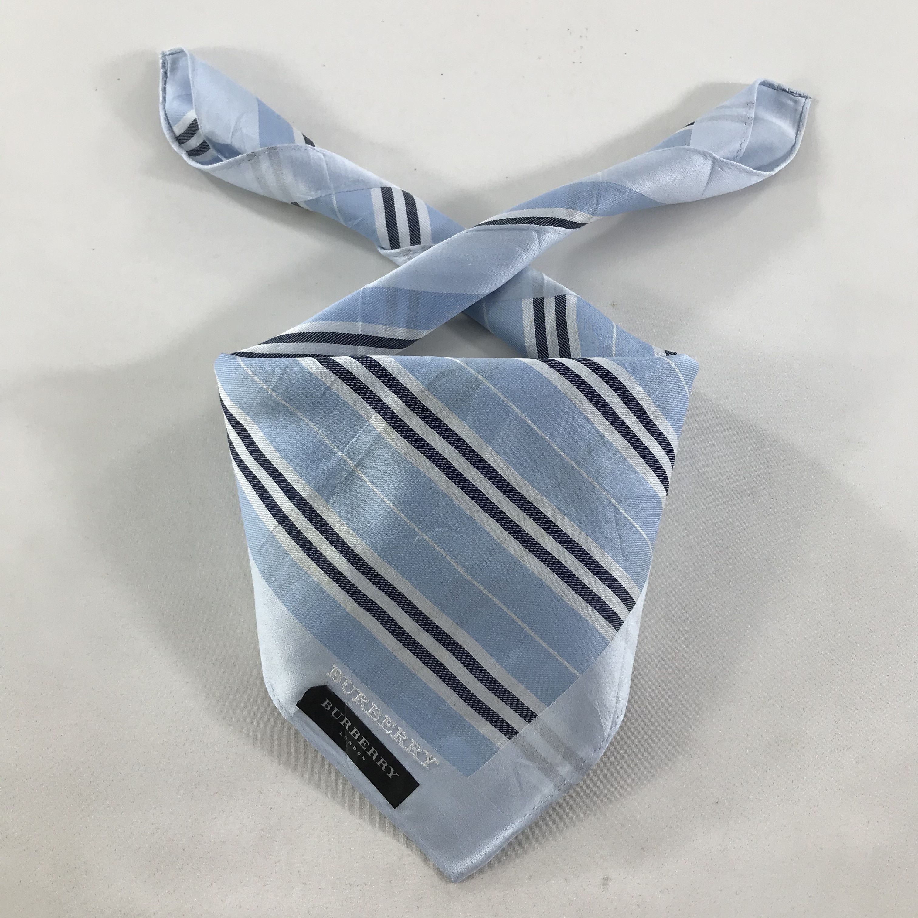 Burberry × Vintage Burberry Bandana / Handkerchief / Neckerchief - S1610 Size ONE SIZE - 3 Thumbnail