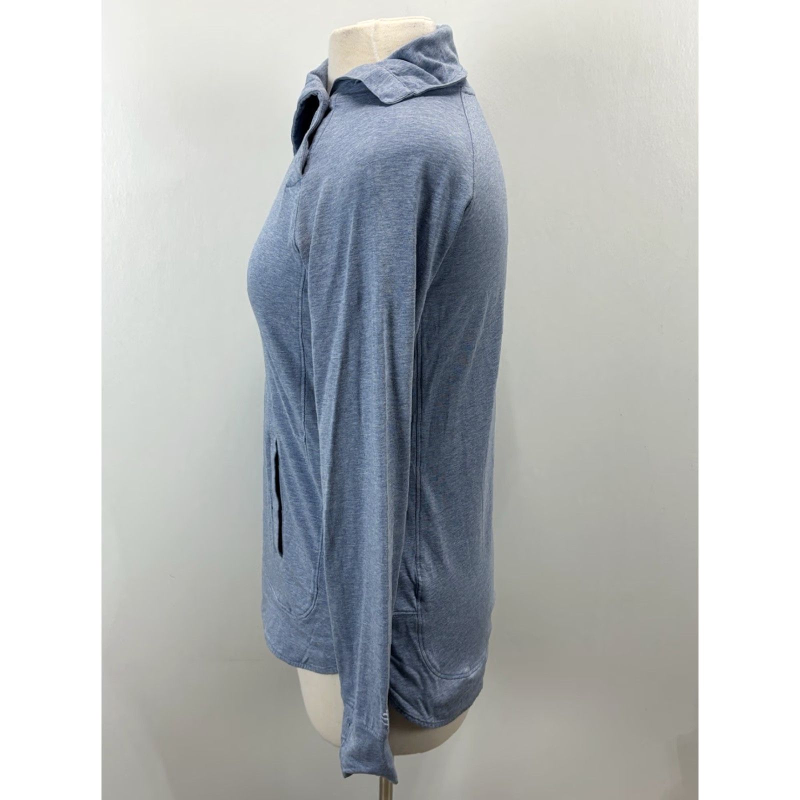 Vintage Coolibar UV Protection Women's Sea Breeze Funnel Neck Top Long Sleeve XS Blue Sun Protective Casual Womens Size XS / US 0-2 / IT 36-38 - 2 Thumbnail