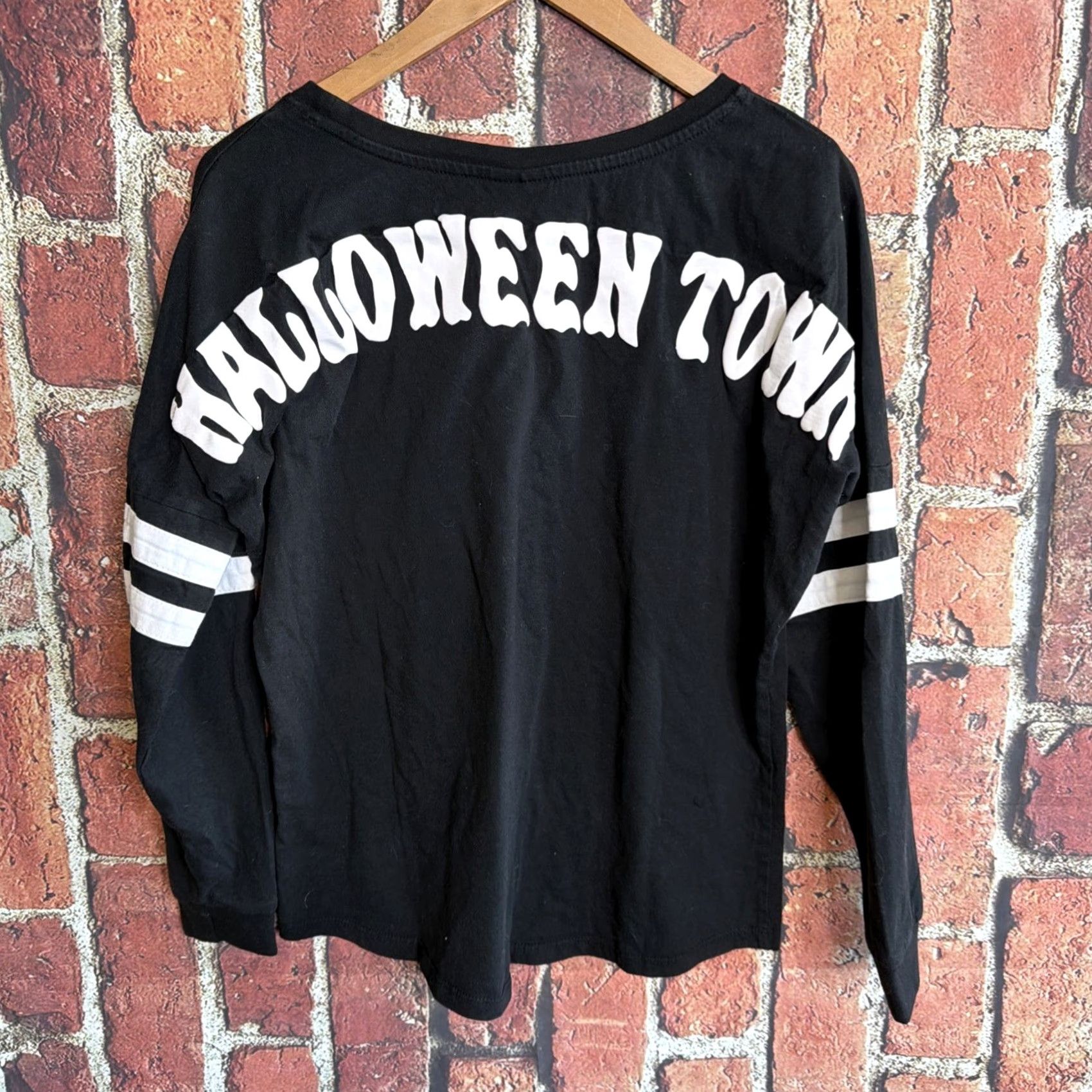 Disney Boxlunch Halloweentown Disney Night Before Christmas Jersey T-Shirt Medium Women Black Size M / US 6-8 / IT 42-44 - 3 Thumbnail