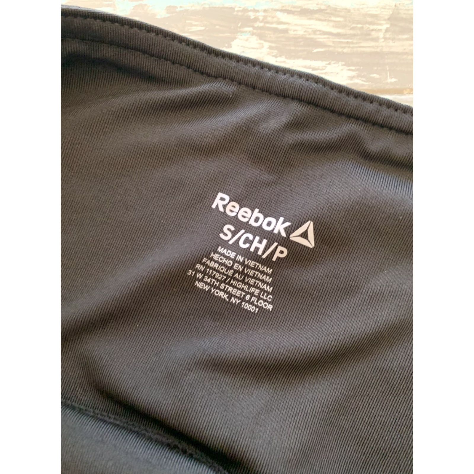 Reebok Reebok Women's Leggings Small Black Textured Activewear 30" Inseam Size 28" / US 6 / IT 42 - 7 Thumbnail
