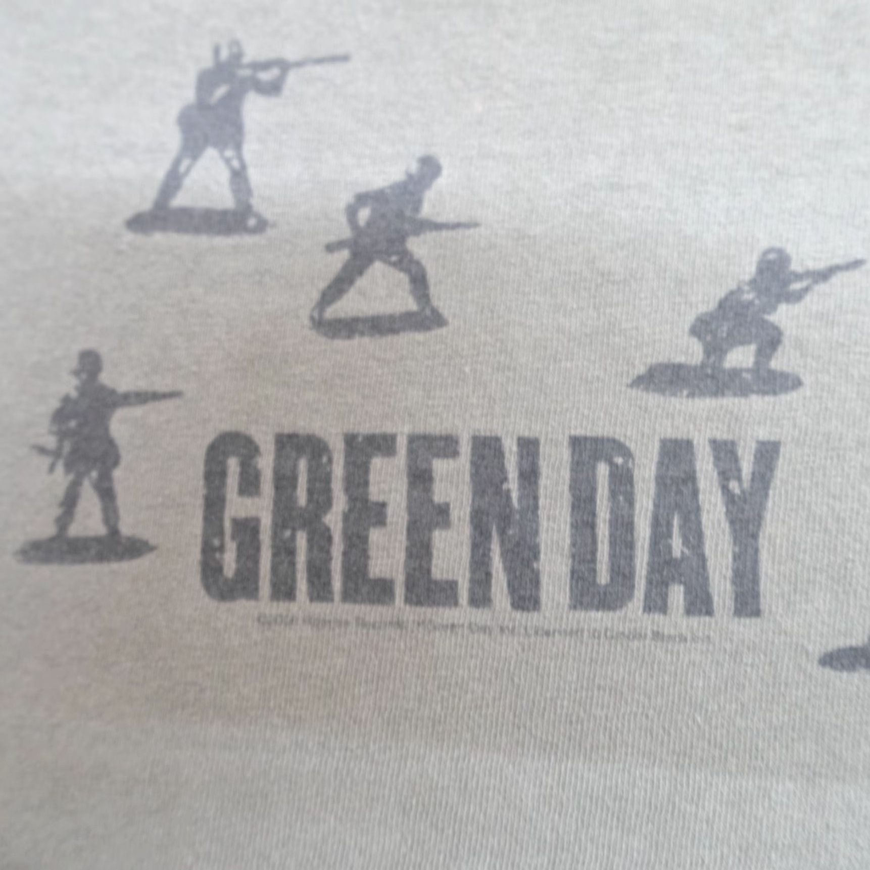 Vintage VINTAGE American Vintage Shirt Womens L Green 2006 Green Day Olive Crew Neck Short Sleeve T-Shirt Women Size L / US 10 / IT 46 - 3 Thumbnail