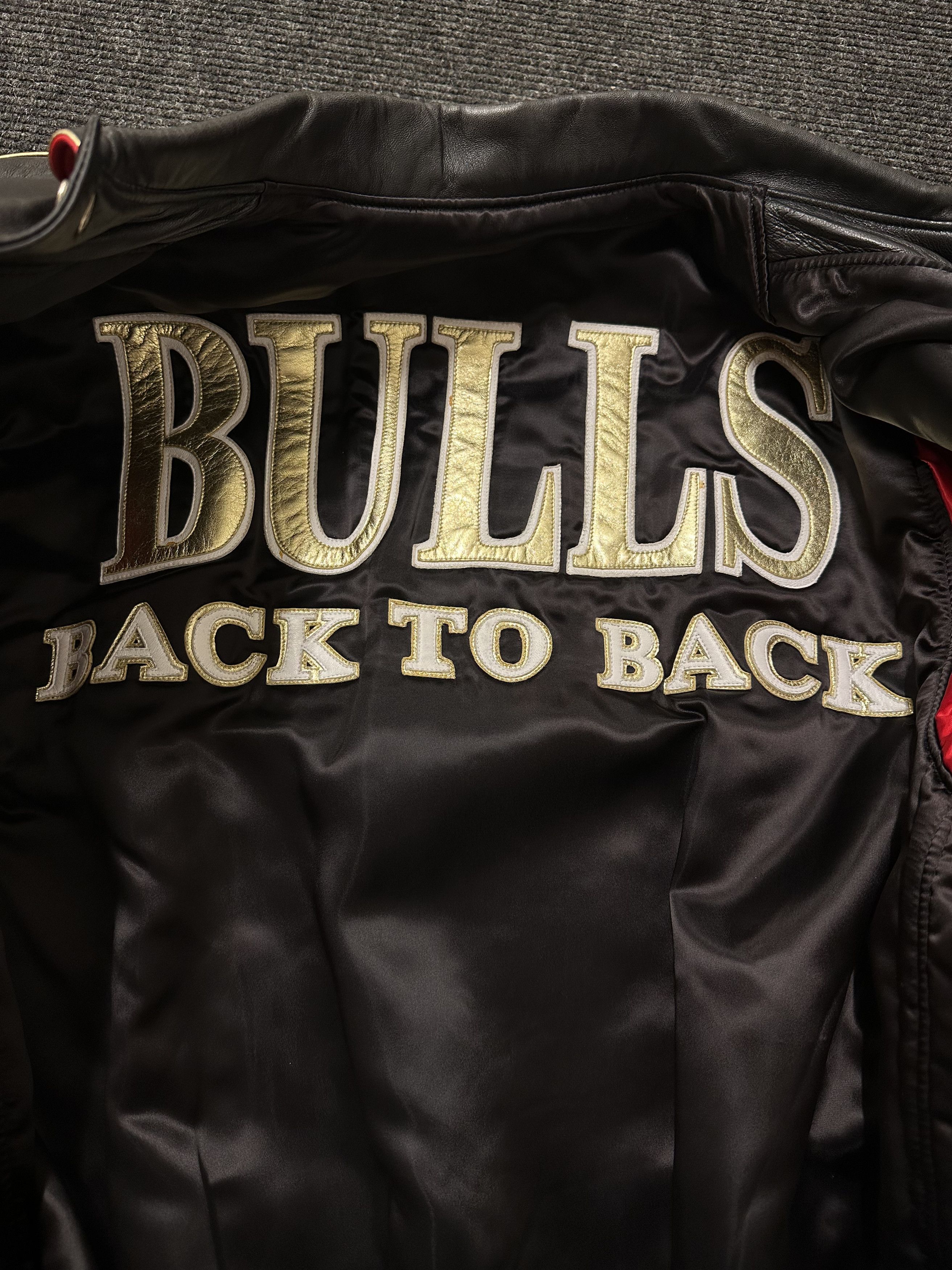 Jeff Hamilton × NBA × Vintage Jeff Hamilton *BACK 2 BACK BULLS* Reversible Leather Jacket Size US XL / EU 56 / 4 - 5 Thumbnail