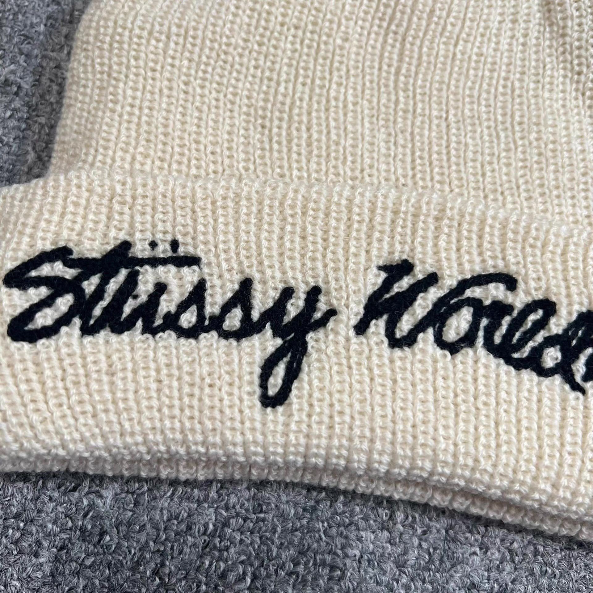 Stussy Stussy Script Logo Embroidered Knit Beanie Q7 Size ONE SIZE - 4 Thumbnail
