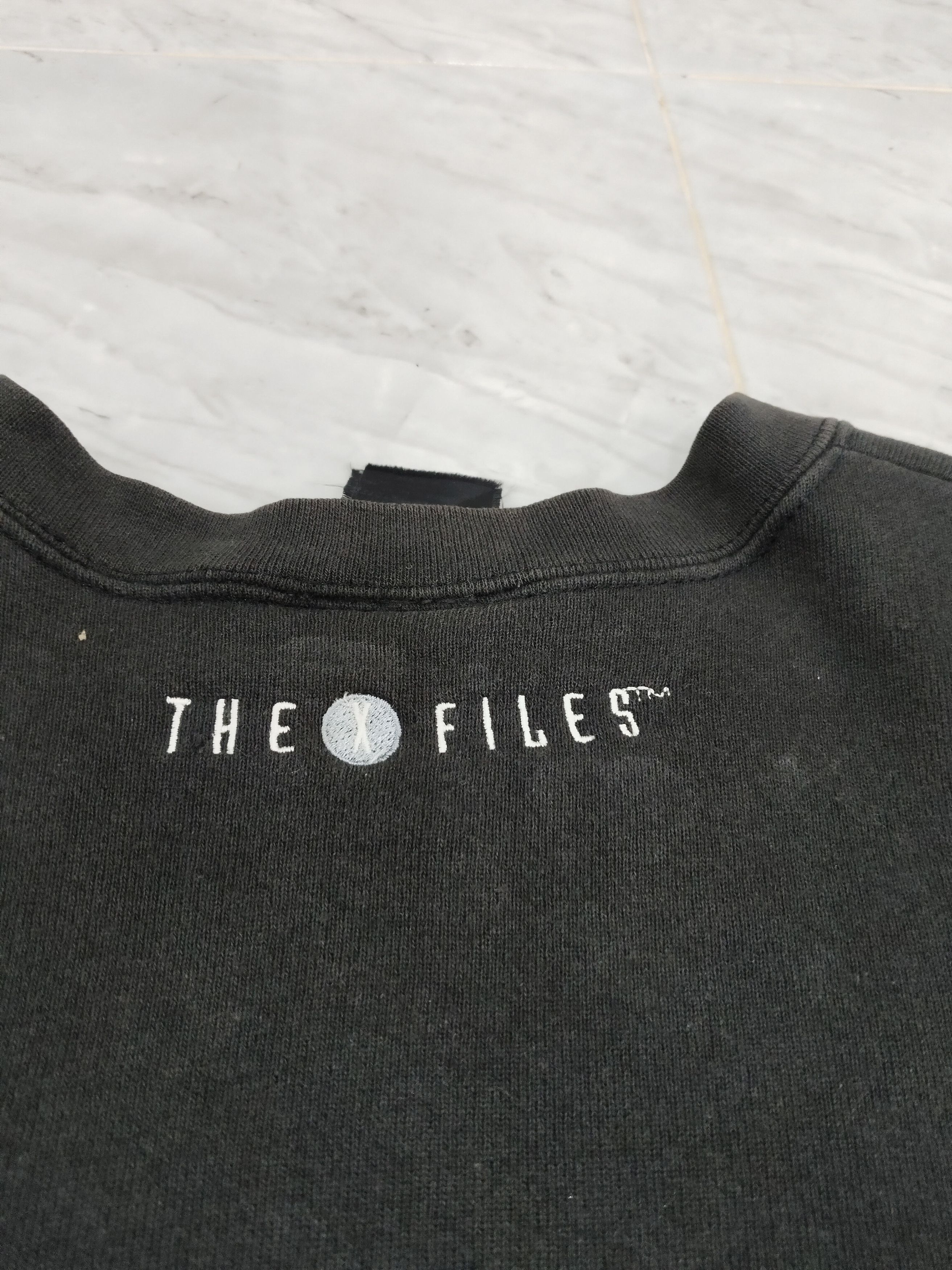 Vintage Rare! Vintage 90s Movie The X-Files Wording Sweatshirt Size US L / EU 52-54 / 3 - 4 Thumbnail