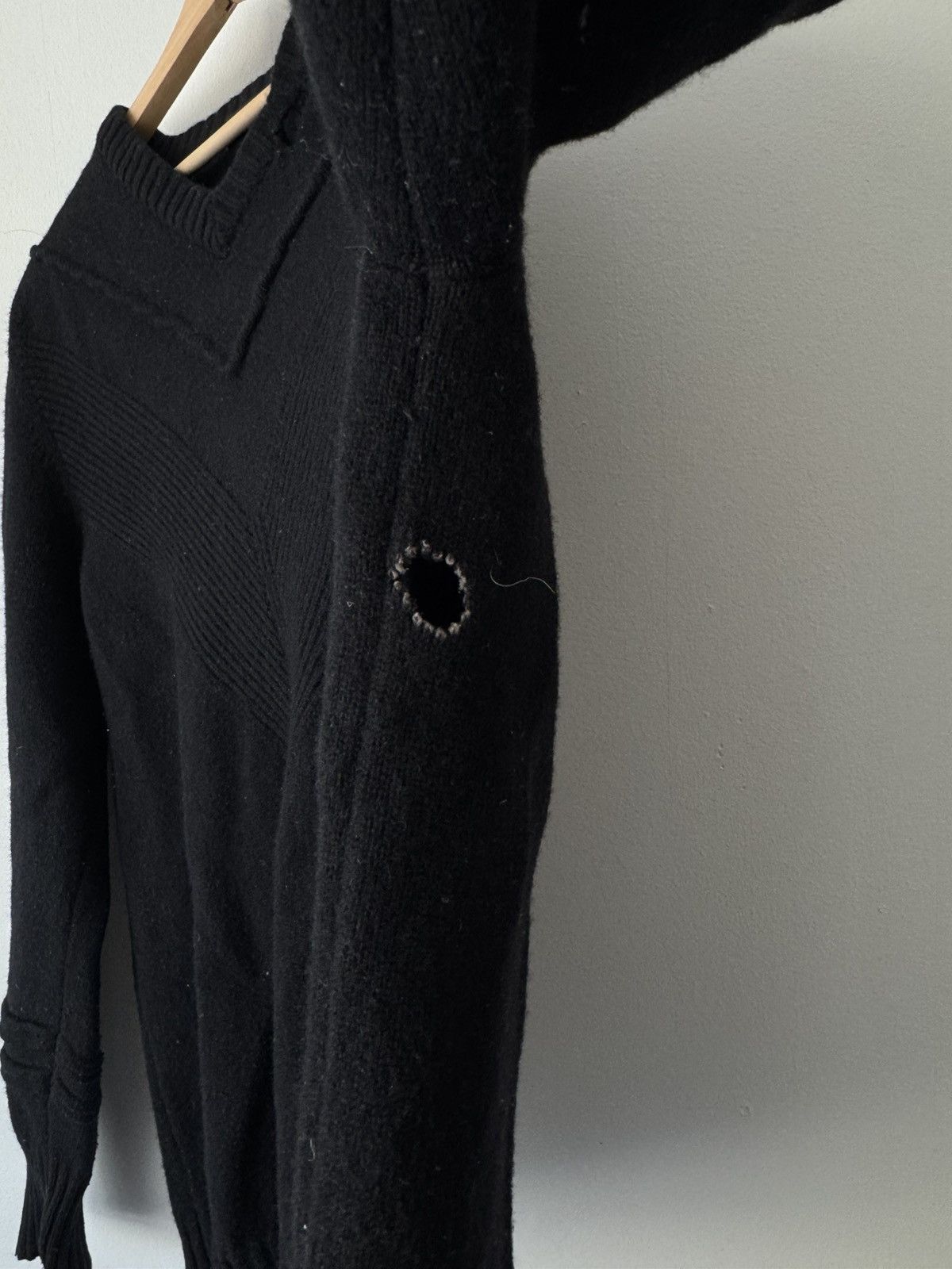 Undercover V-Neck Knit Sweater Size US M / EU 48-50 / 2 - 4 Thumbnail