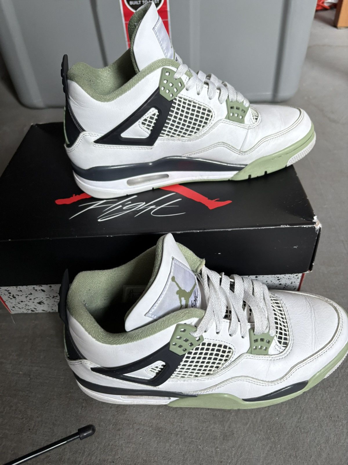 Nike Jordan 4 Seafoam Size US 8 / EU 41 - 11 Thumbnail
