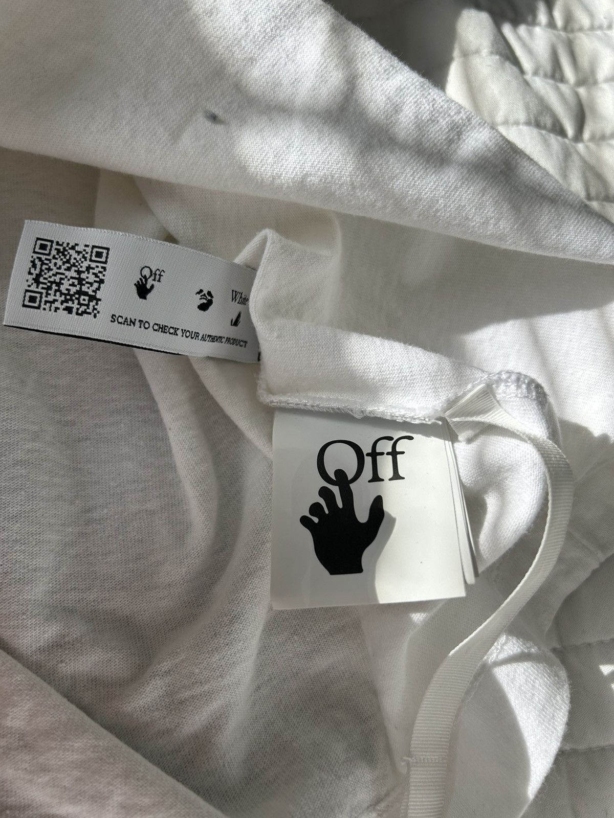 Off-White OFF-WHITE Caravaggio Saint Jerome Writing Hands Off Tshirt Size US S / EU 44-46 / 1 - 9 Thumbnail