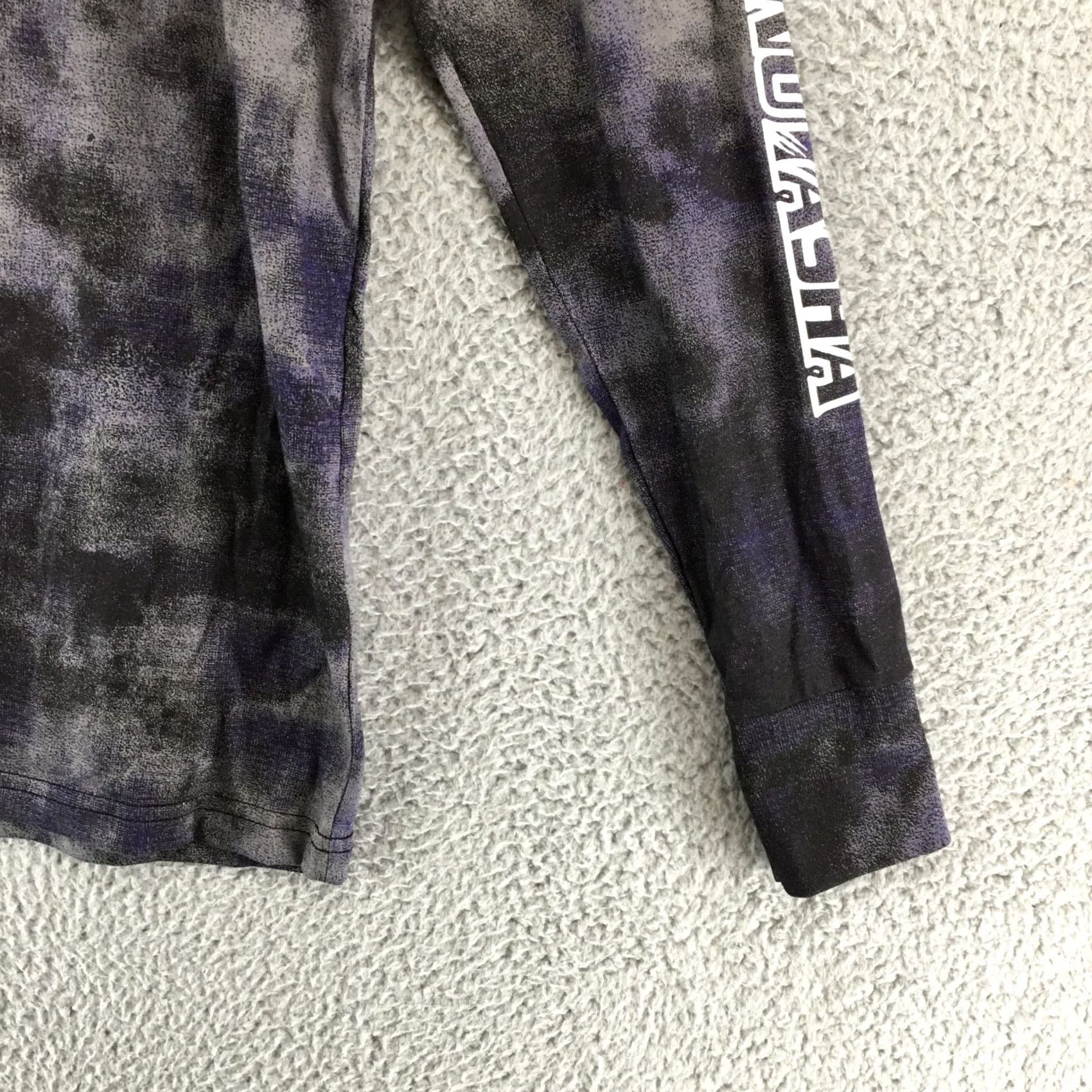 Vintage Grays Inuyasha Graphic Print Sweatshirt Womens Med Gray Tie-Dye Long Sleeve Crew Neck Size M / US 6-8 / IT 42-44 - 3 Thumbnail