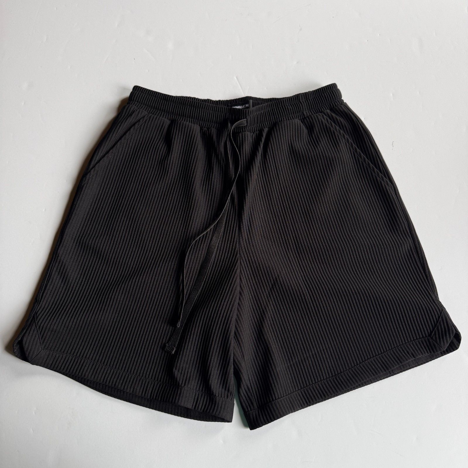 Fashion Nova Fashion Nova NOVAMEN Black Ribbed Shorts – Men's Medium Size US 33 - 1 Thumbnail