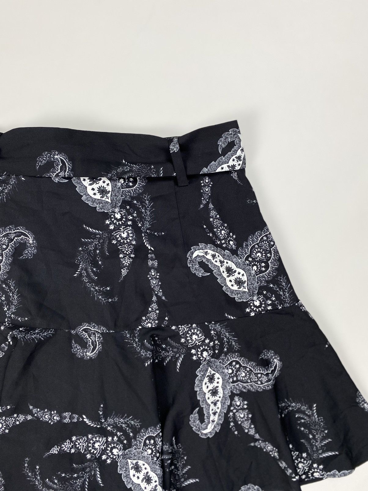 Allsaints Allsaints Frida Kashmir ladies skirt / skort size US 4 EU 36 Size 27" / US 4 / IT 40 - 17 Thumbnail