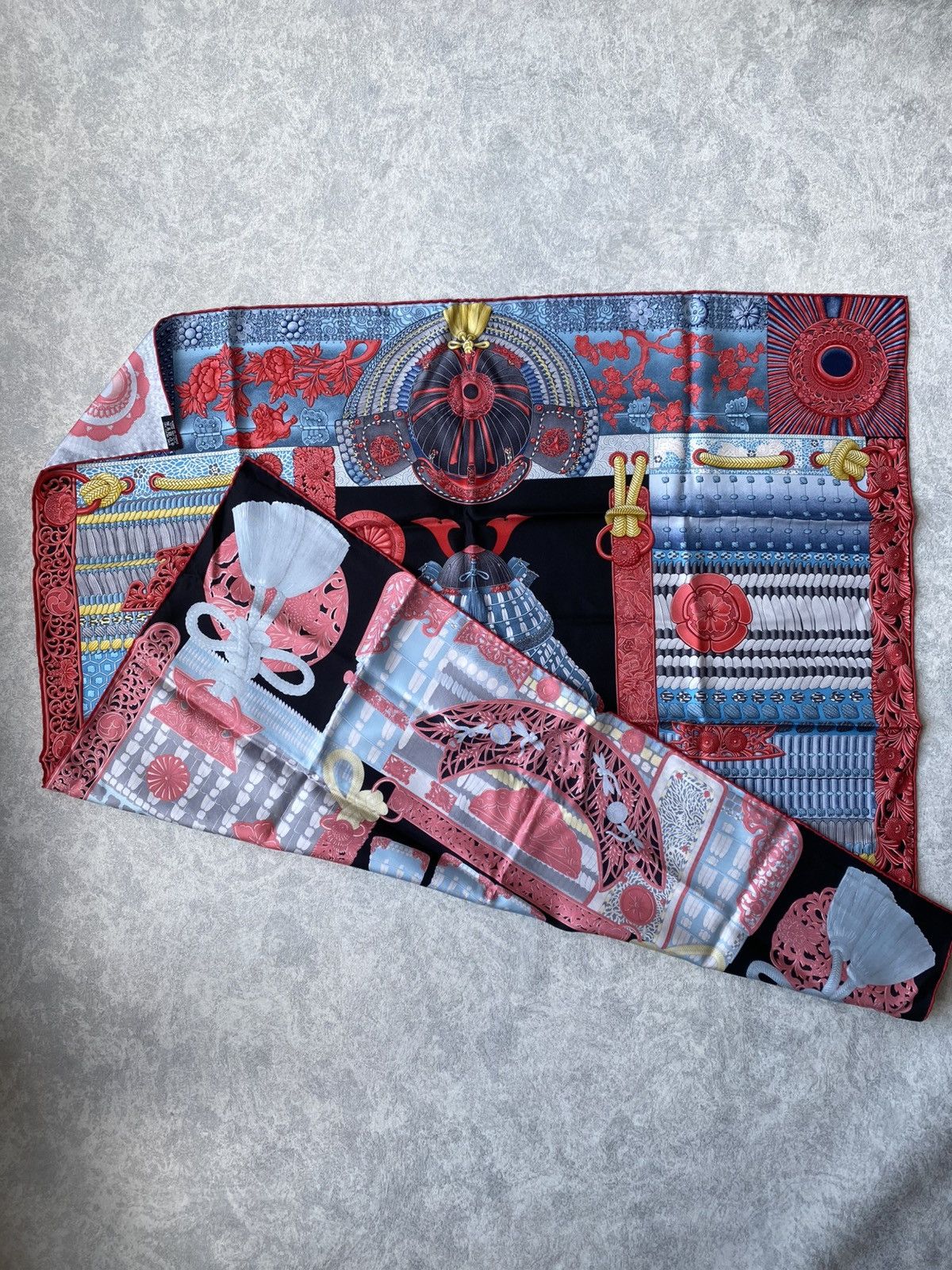 Hermes Hermes Twill Silk 90cm Parures De Samourais Scarf +BOX Size ONE SIZE - 5 Thumbnail