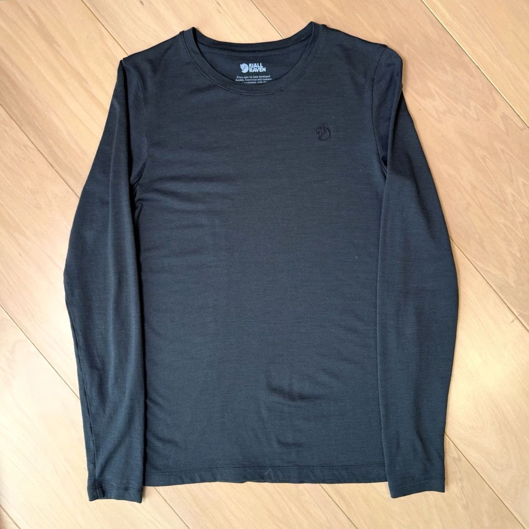 Vintage Fjallraven Merino Wool Shirt Women's XS Blue Long Sleeve Outdoor Hiking Outdoors Size XS / US 0-2 / IT 36-38 - 3 Thumbnail