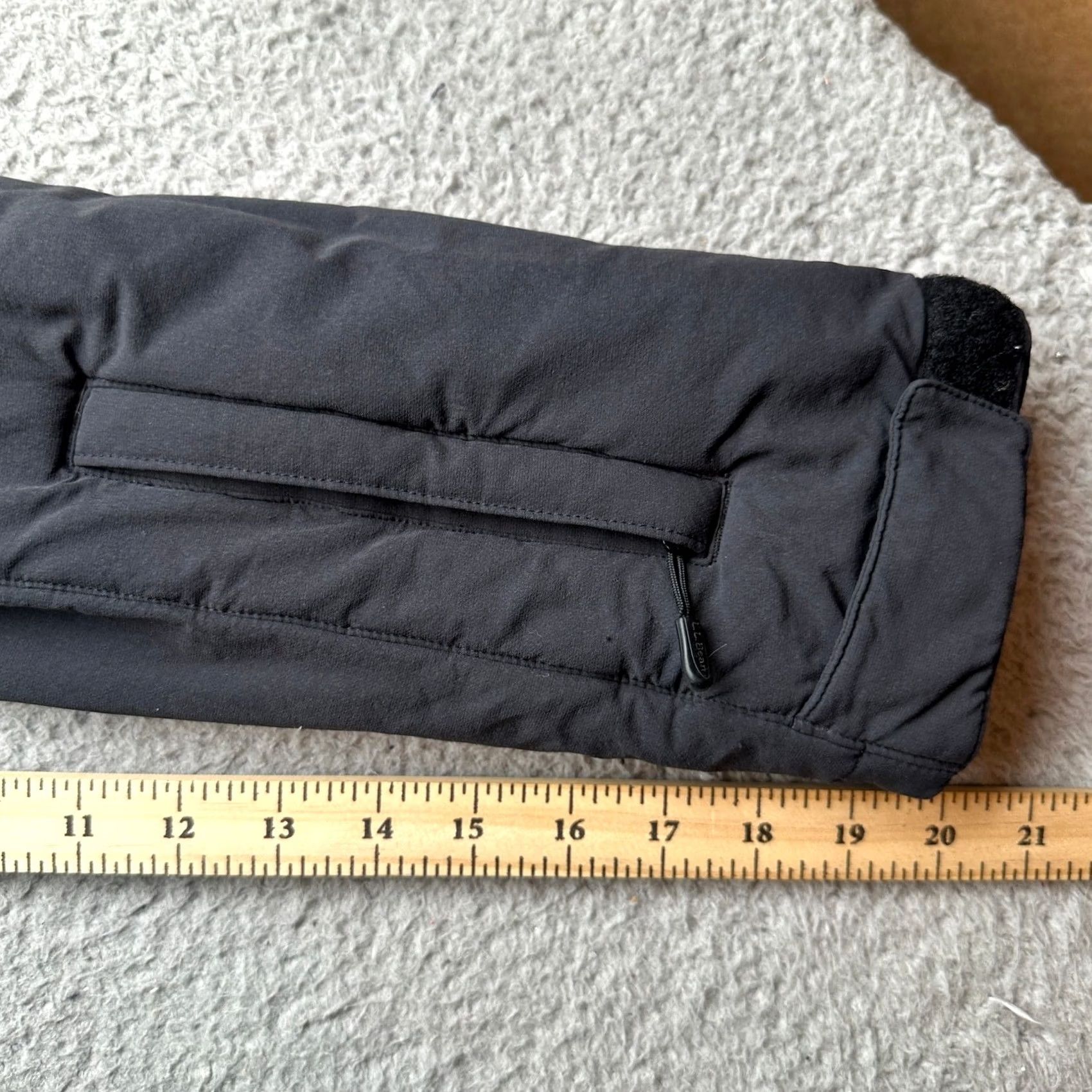 Vintage LL Bean Rangeley Primaloft Fill Ski Hooded Jacket Men Medium Nylon Quilted Black Jacket Mens M Skiing Long Zip Hooded Pockets Zipper Size US M / EU 48-50 / 2 - 5 Thumbnail