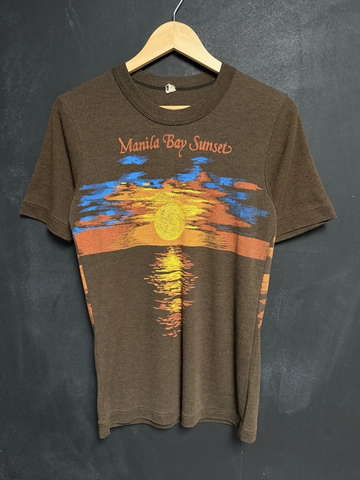 Other 1970s Manila Bay Sunset Wrap Around Double Sided Tee T Shirt Size US S / EU 44-46 / 1 - 1 Thumbnail