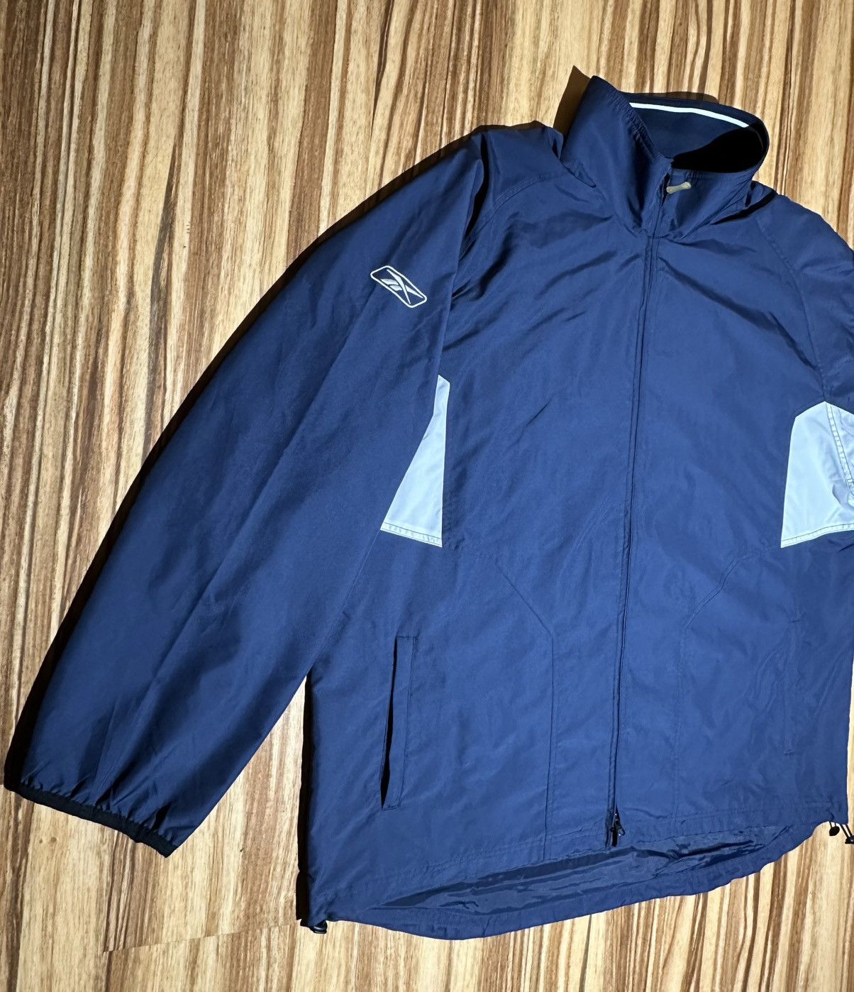 Reebok Vintage 2000s Reebok Men's Navy and WhiteWindbreaker Size2XL Size US XXL / EU 58 / 5 - 3 Thumbnail